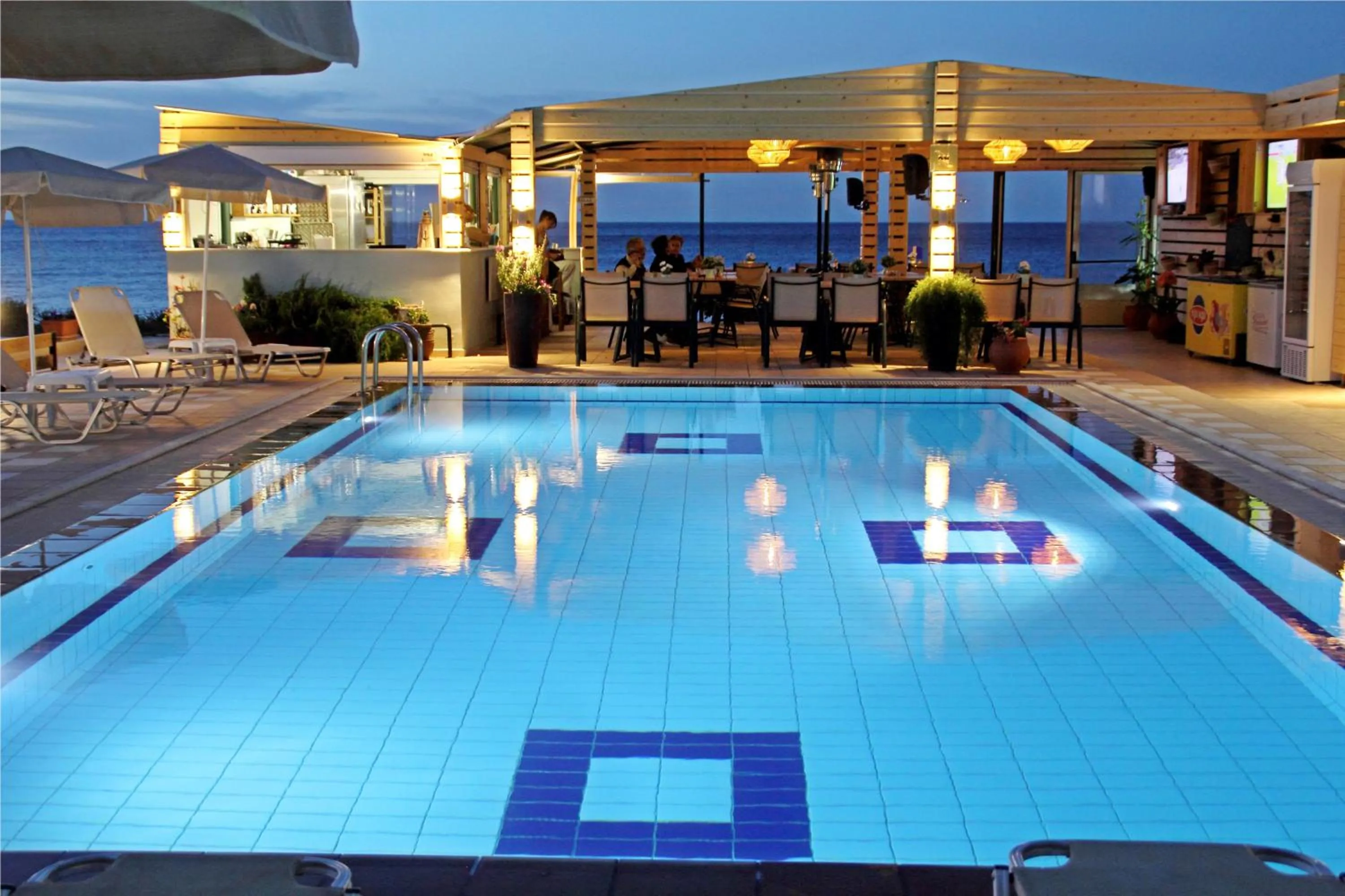 Swimming pool in Esperides Beach Hotel Apartments