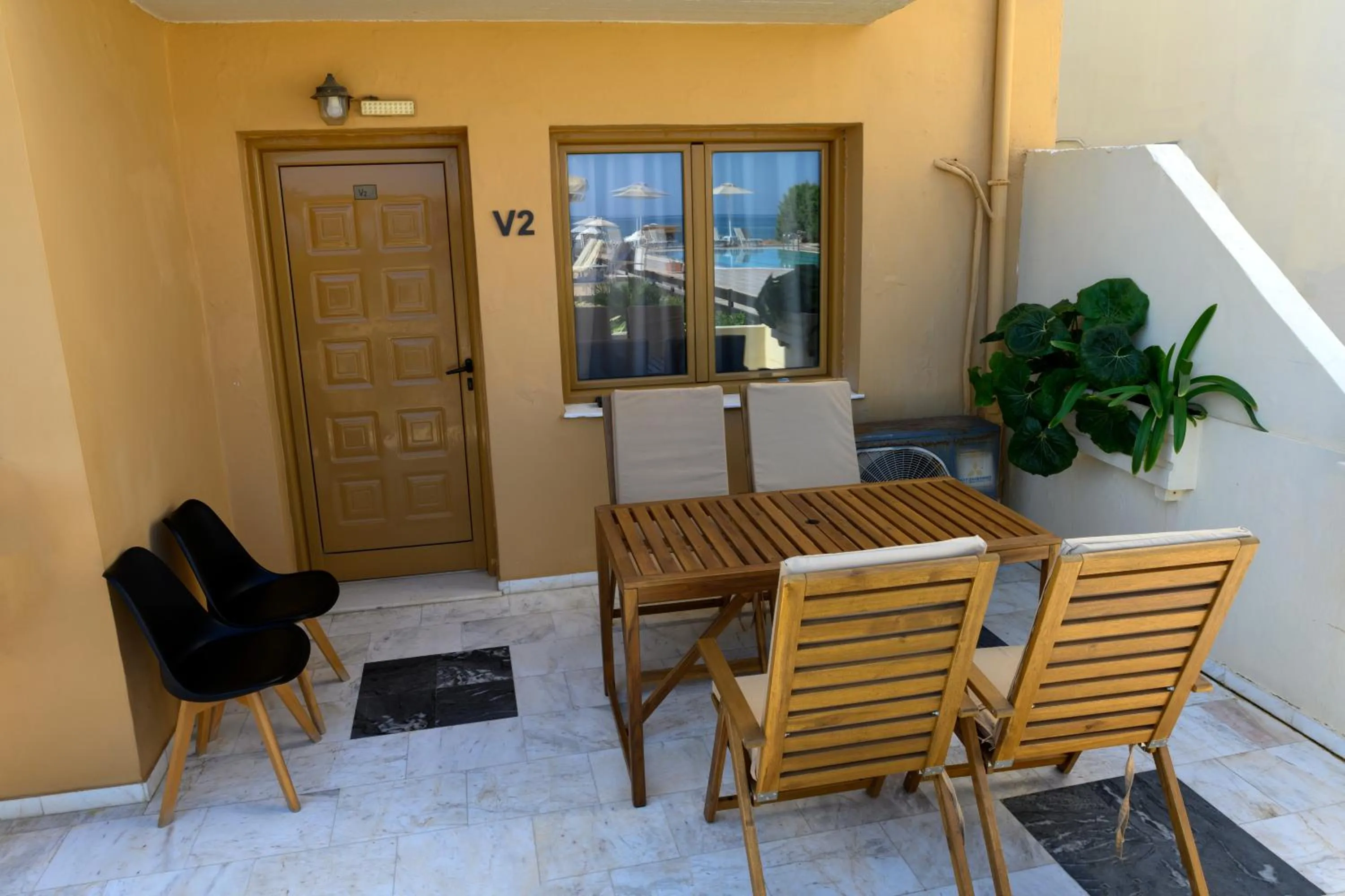 Balcony/Terrace in Esperides Beach Hotel Apartments