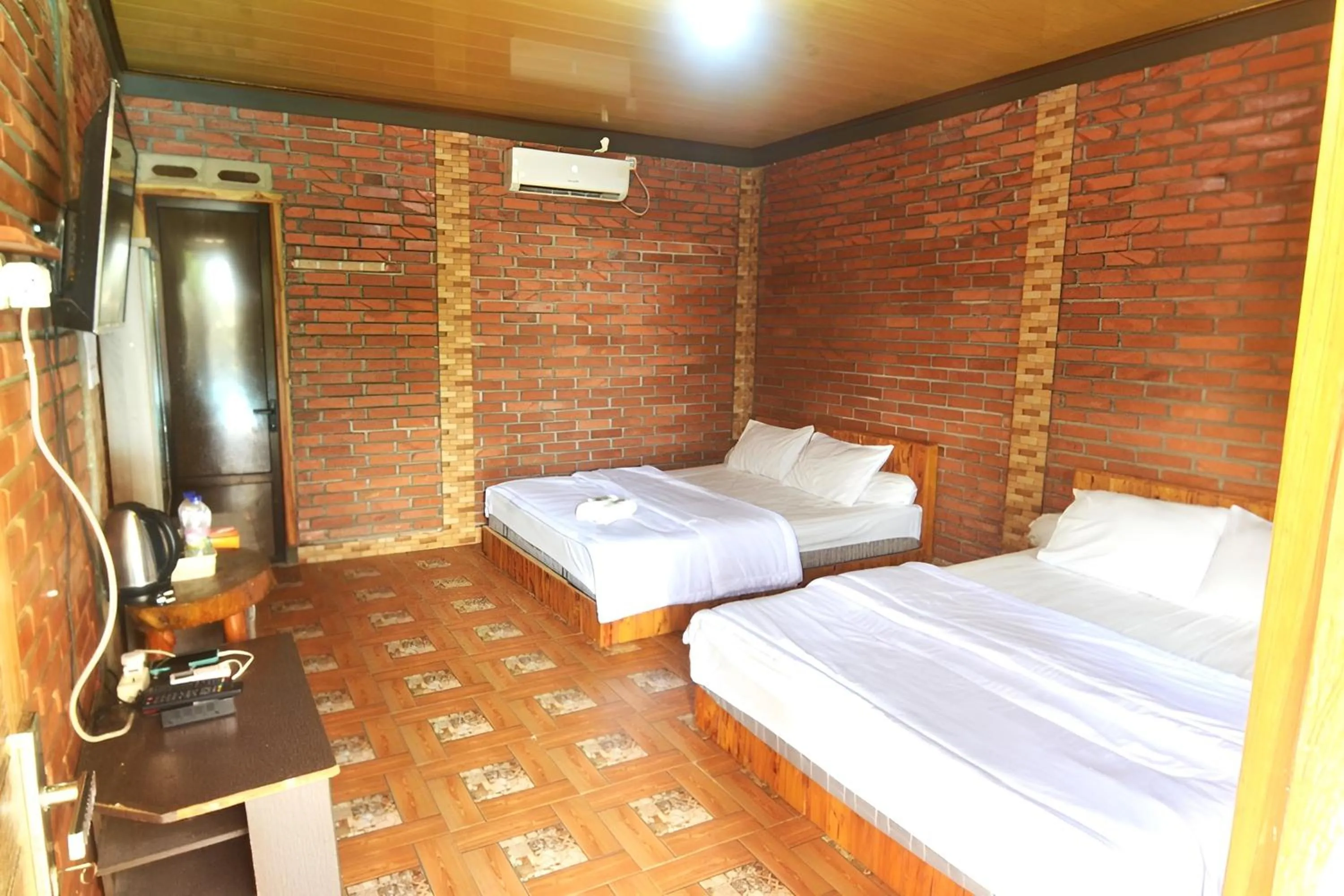 Bedroom, Bed in Villa Kopiori