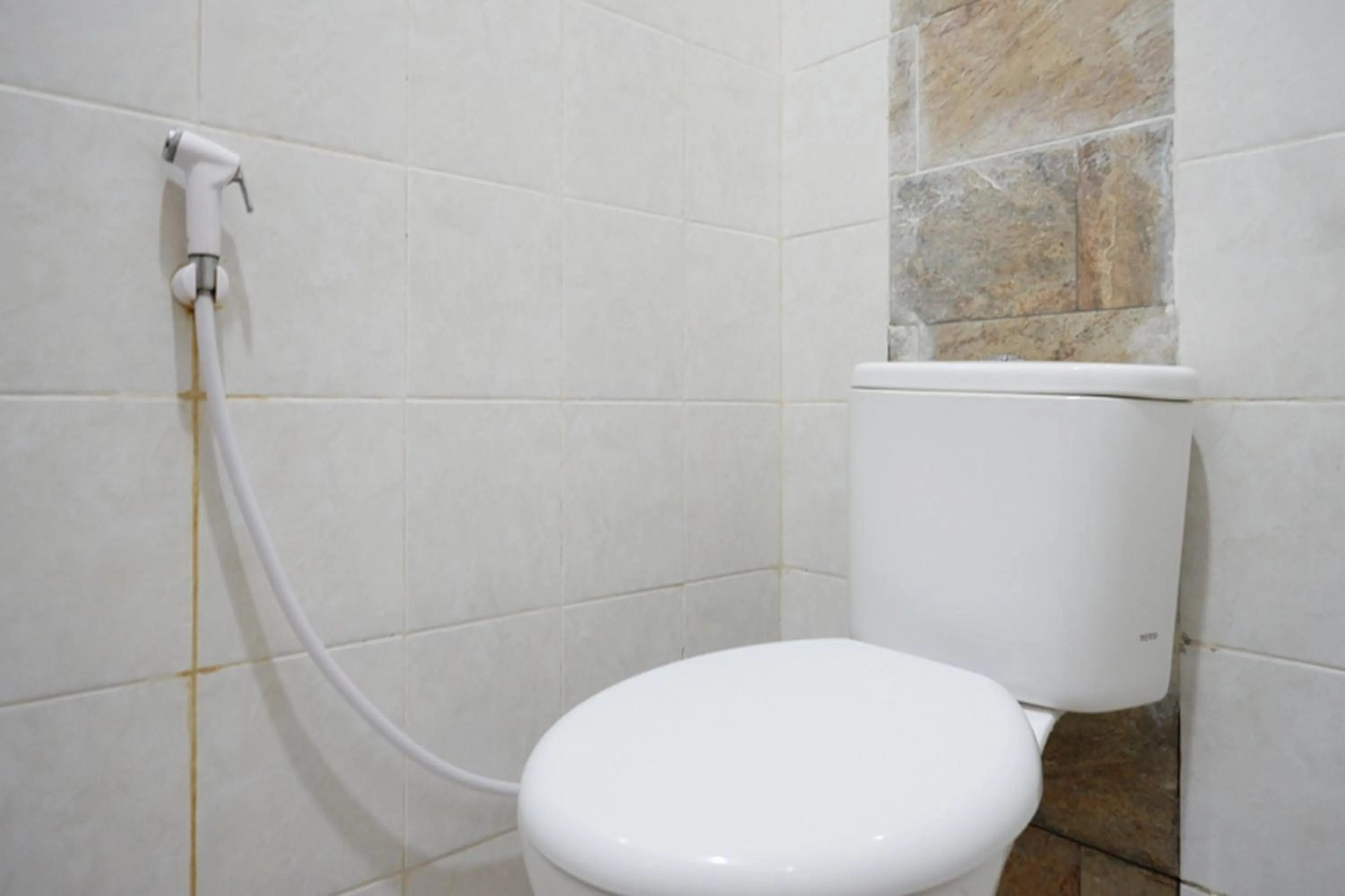 Bathroom in RedDoorz @ Jalan Majapahit Semarang