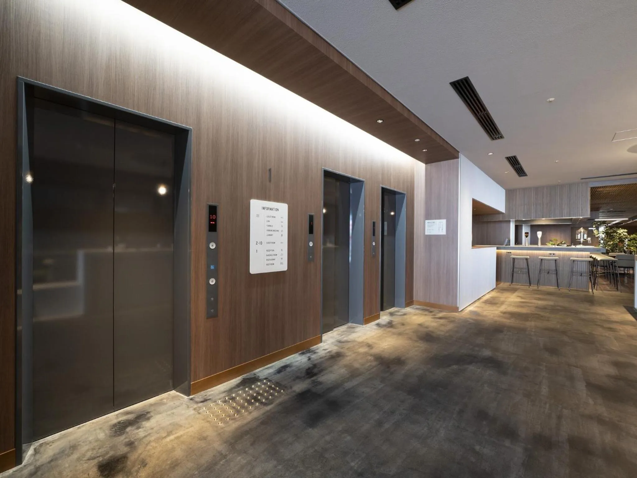 elevator in Hotel Oriental Express Fukuoka Nakasu Kawabata