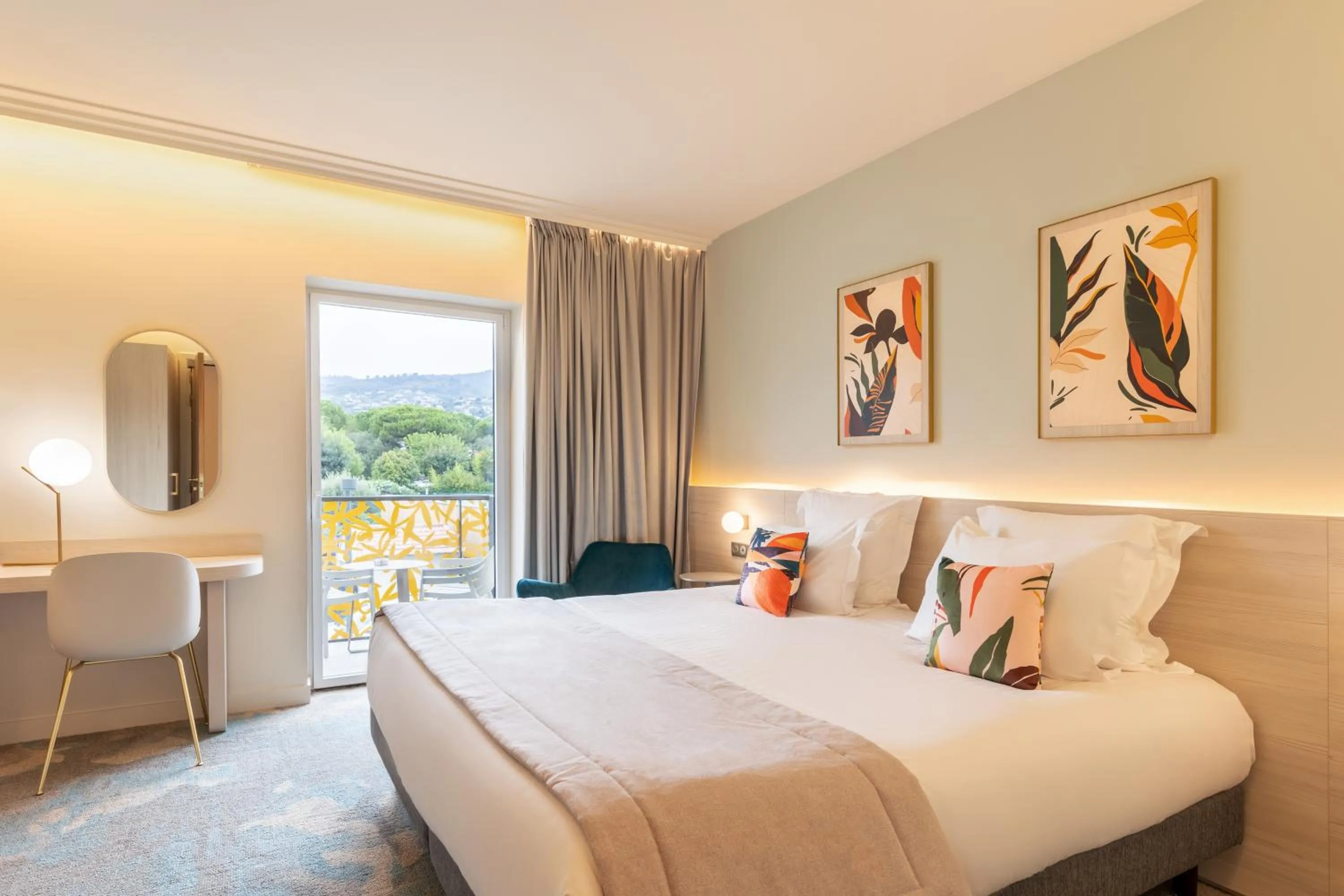 Bedroom, Bed in Ilot du Golf BW Premier Collection