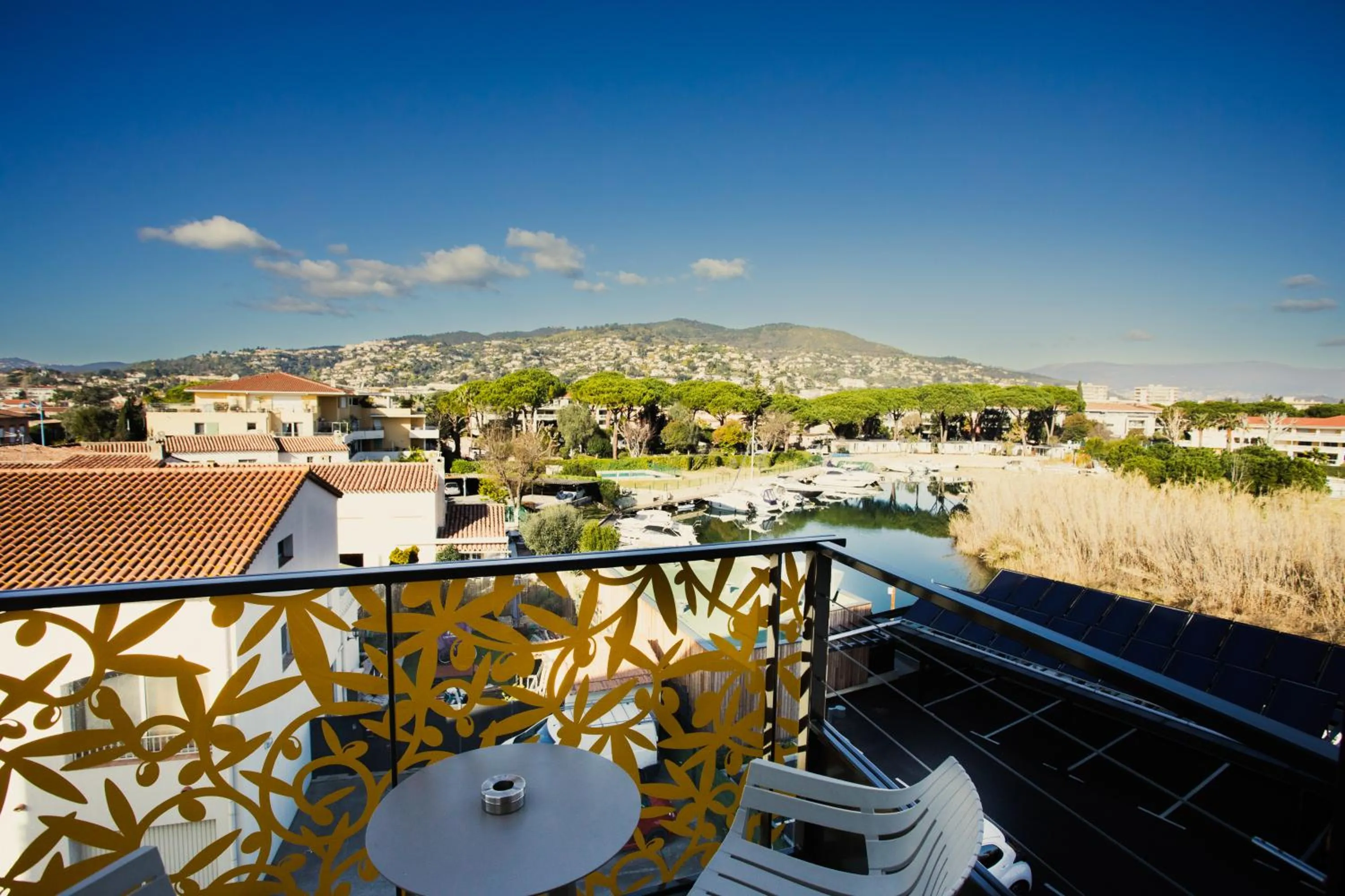 Balcony/Terrace in Ilot du Golf BW Premier Collection