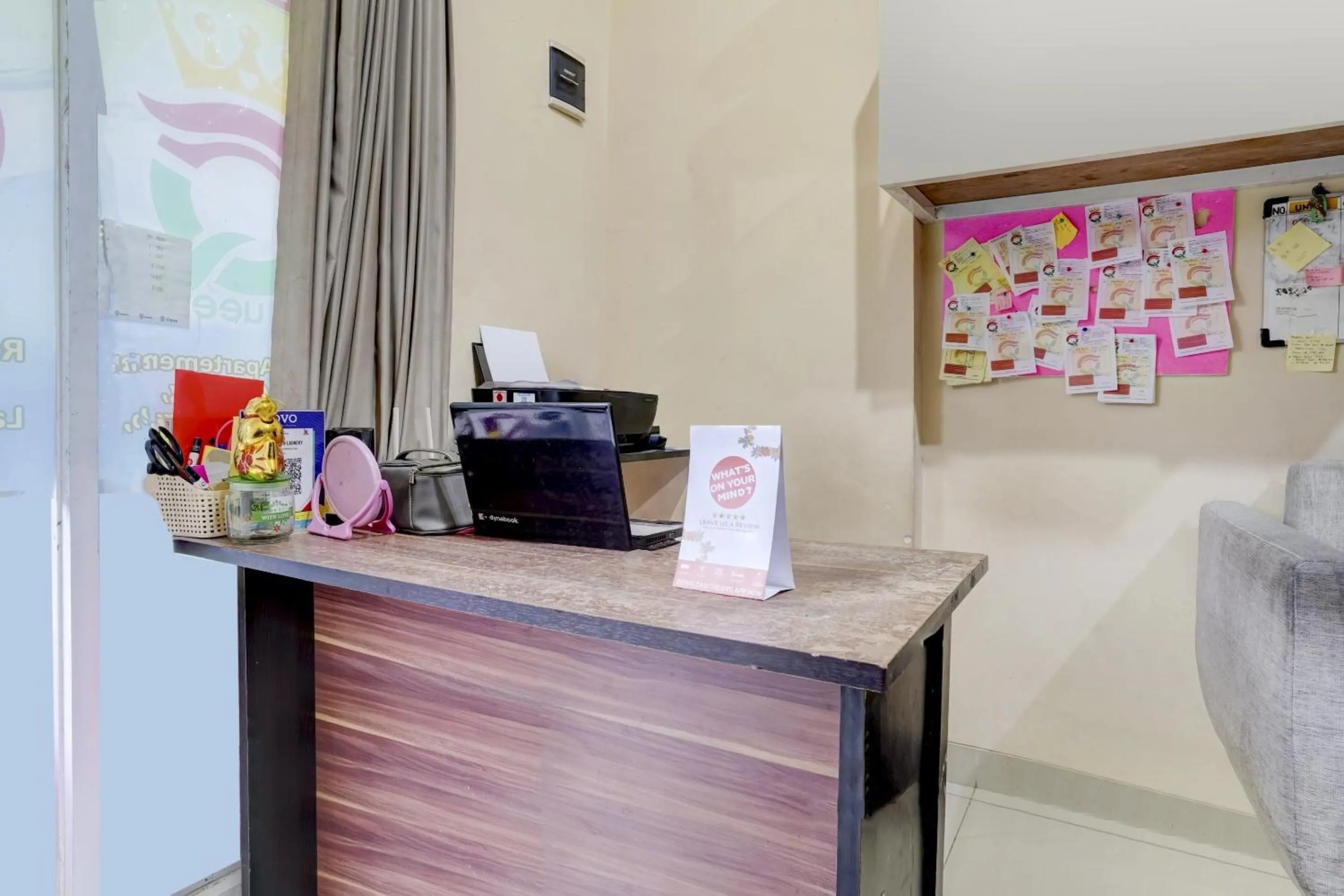 Lobby or reception in Collection O 90205 Queen Rent Apartment Gateway Pasteur