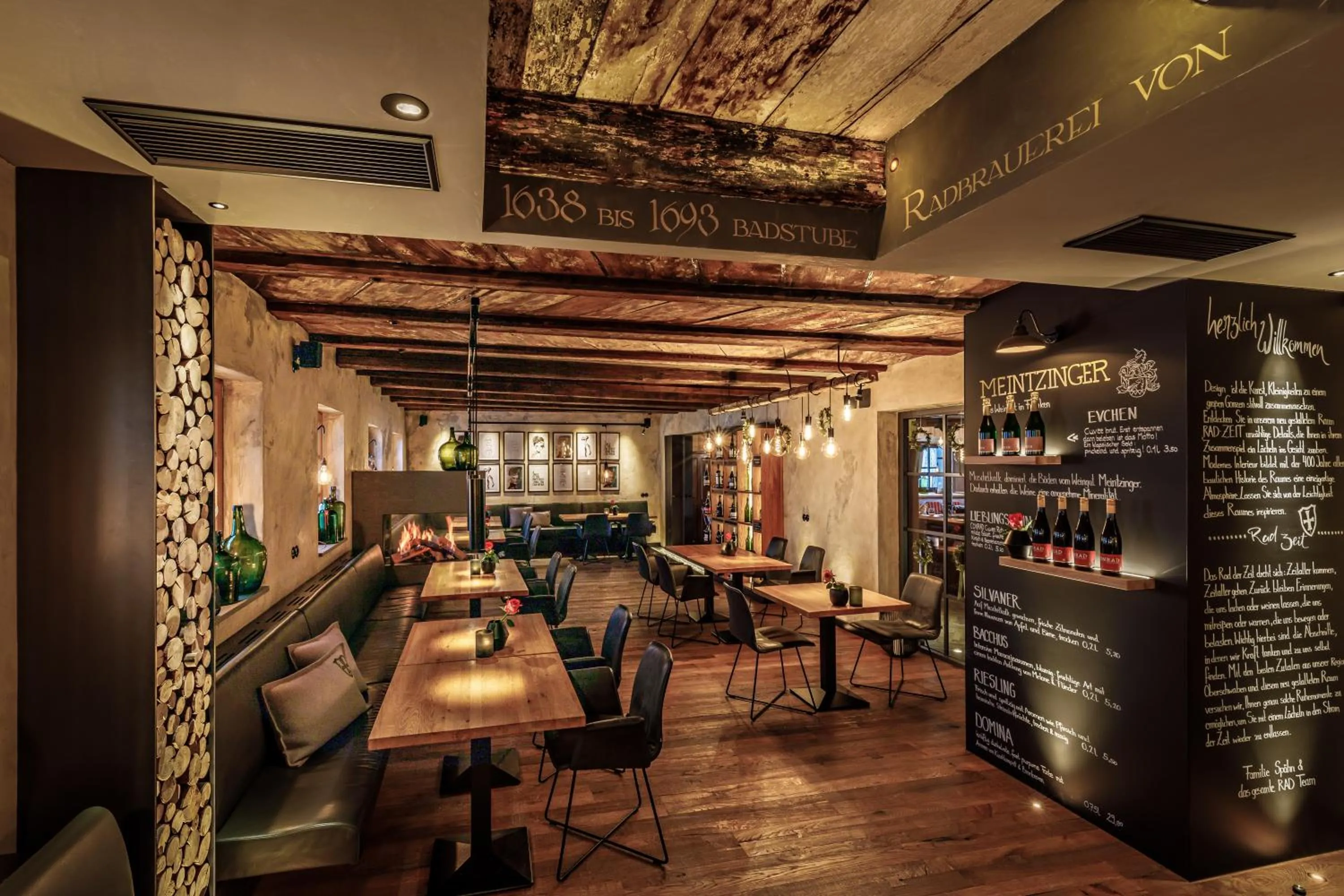 Restaurant/places to eat in Hotel Arthus