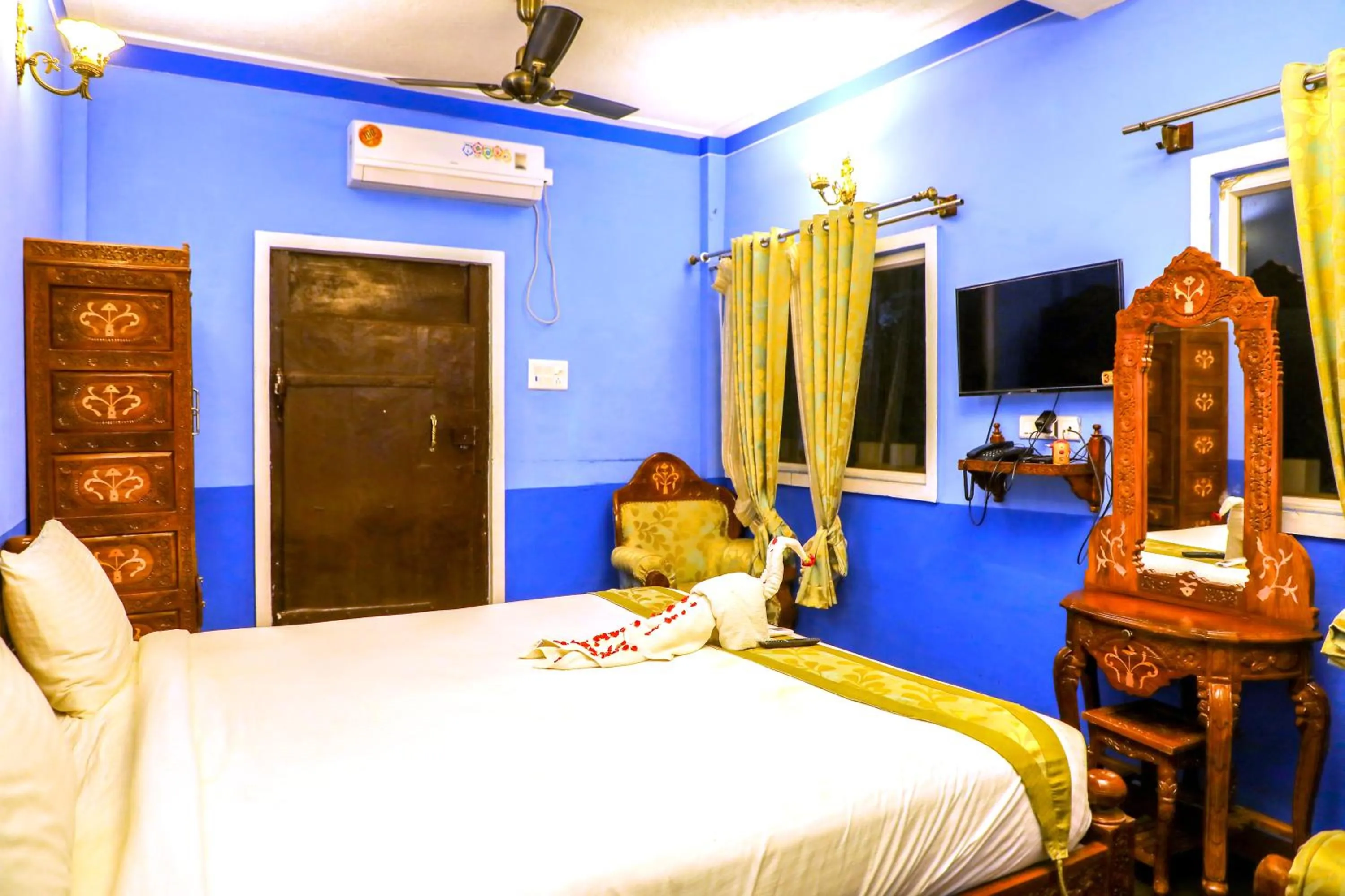 Bed in Hill Fort Hotel And Resorts Yelagiri Hills