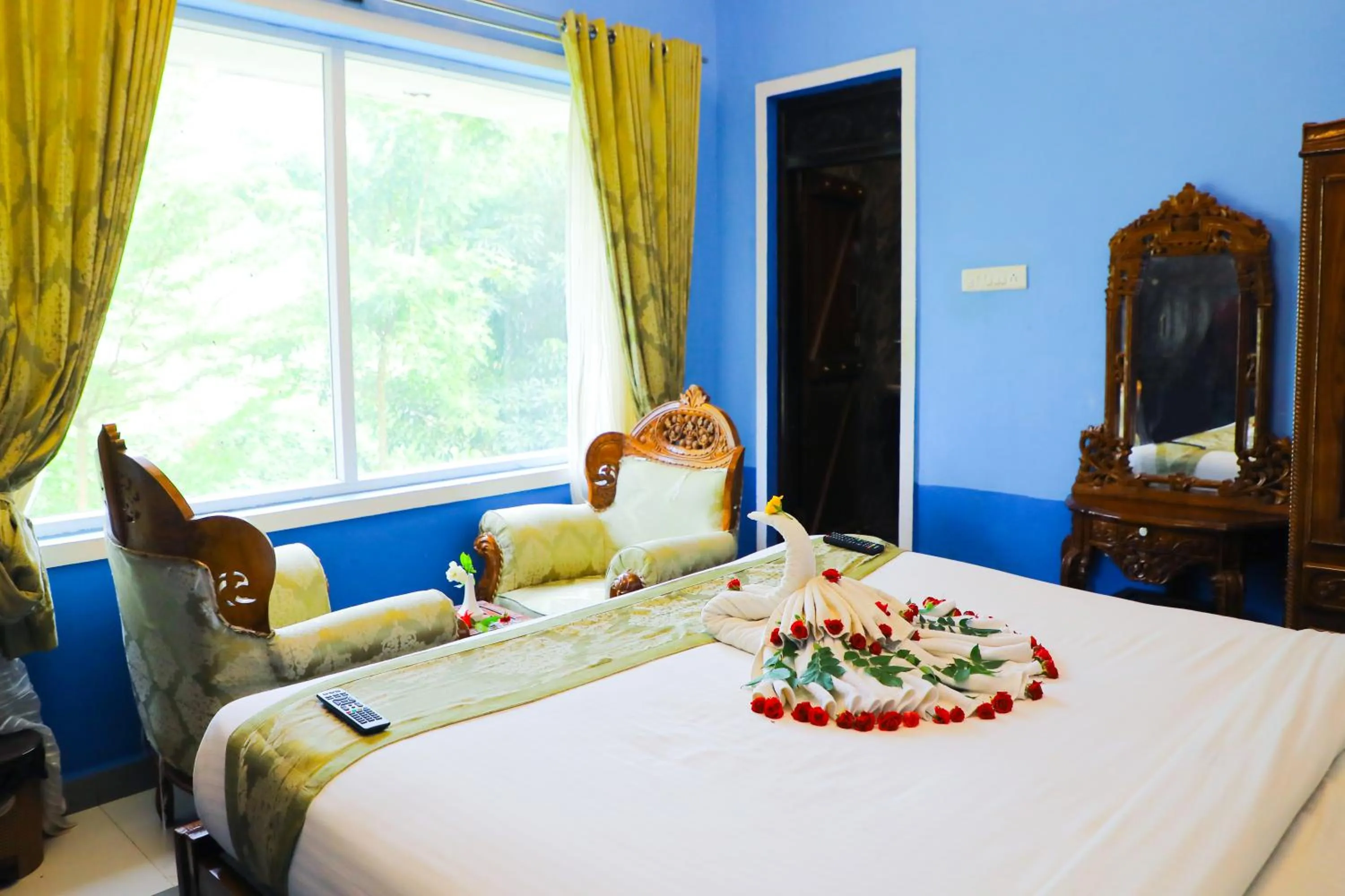 Bird's eye view, Bed in Hill Fort Hotel And Resorts Yelagiri Hills