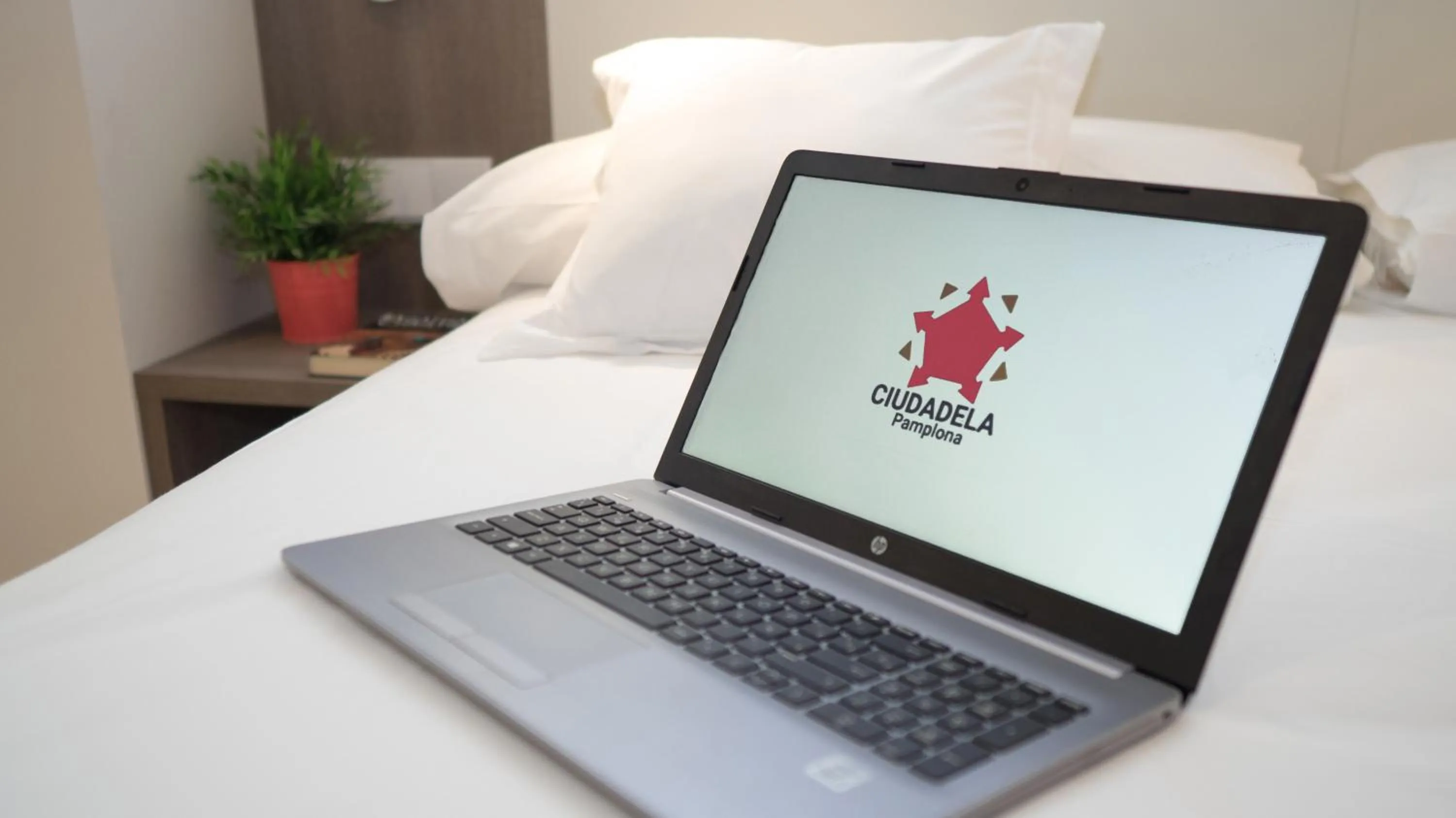 Decorative detail, Bed in Hotel Ciudadela Pamplona