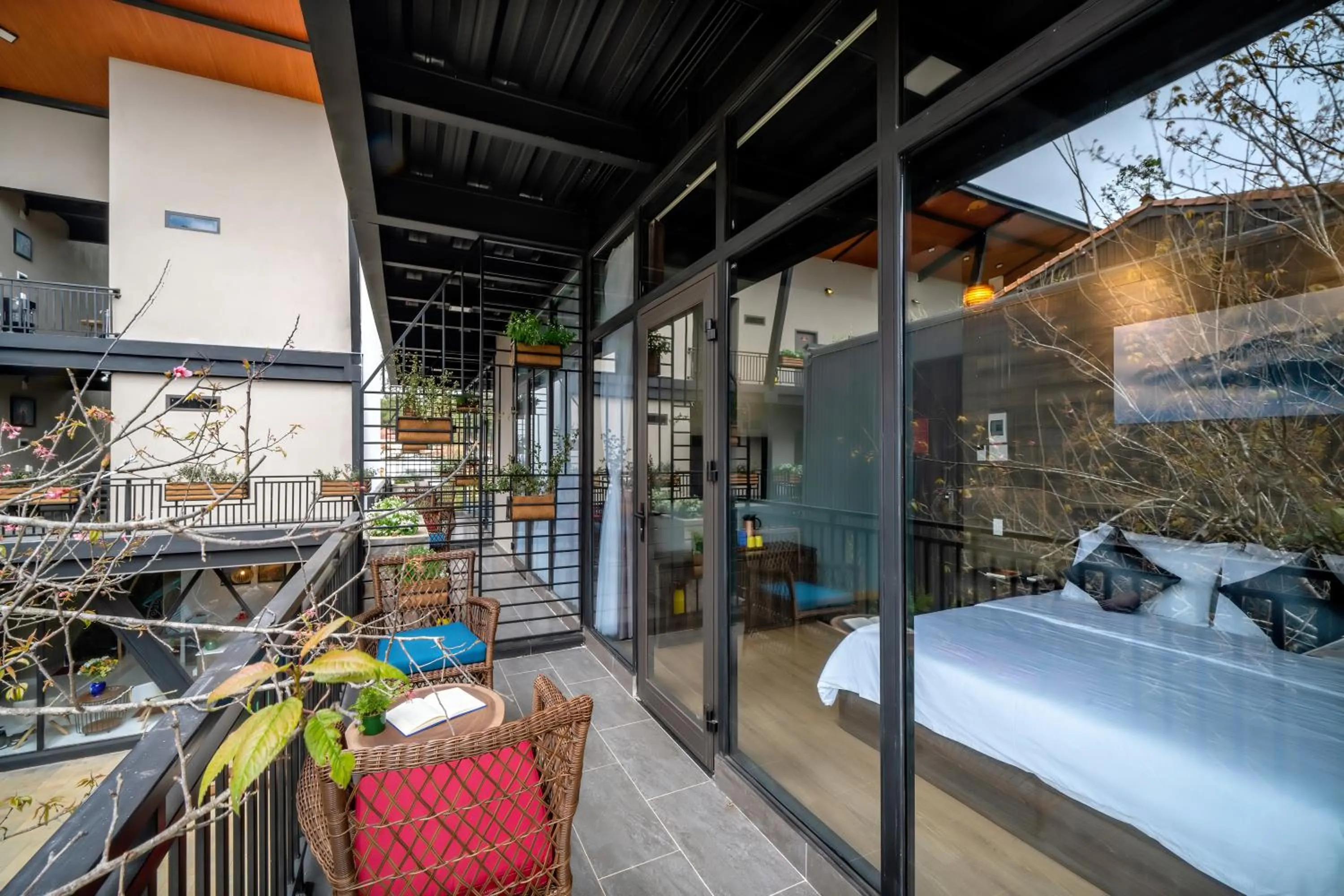 Balcony/Terrace in Bach Duong Hotel