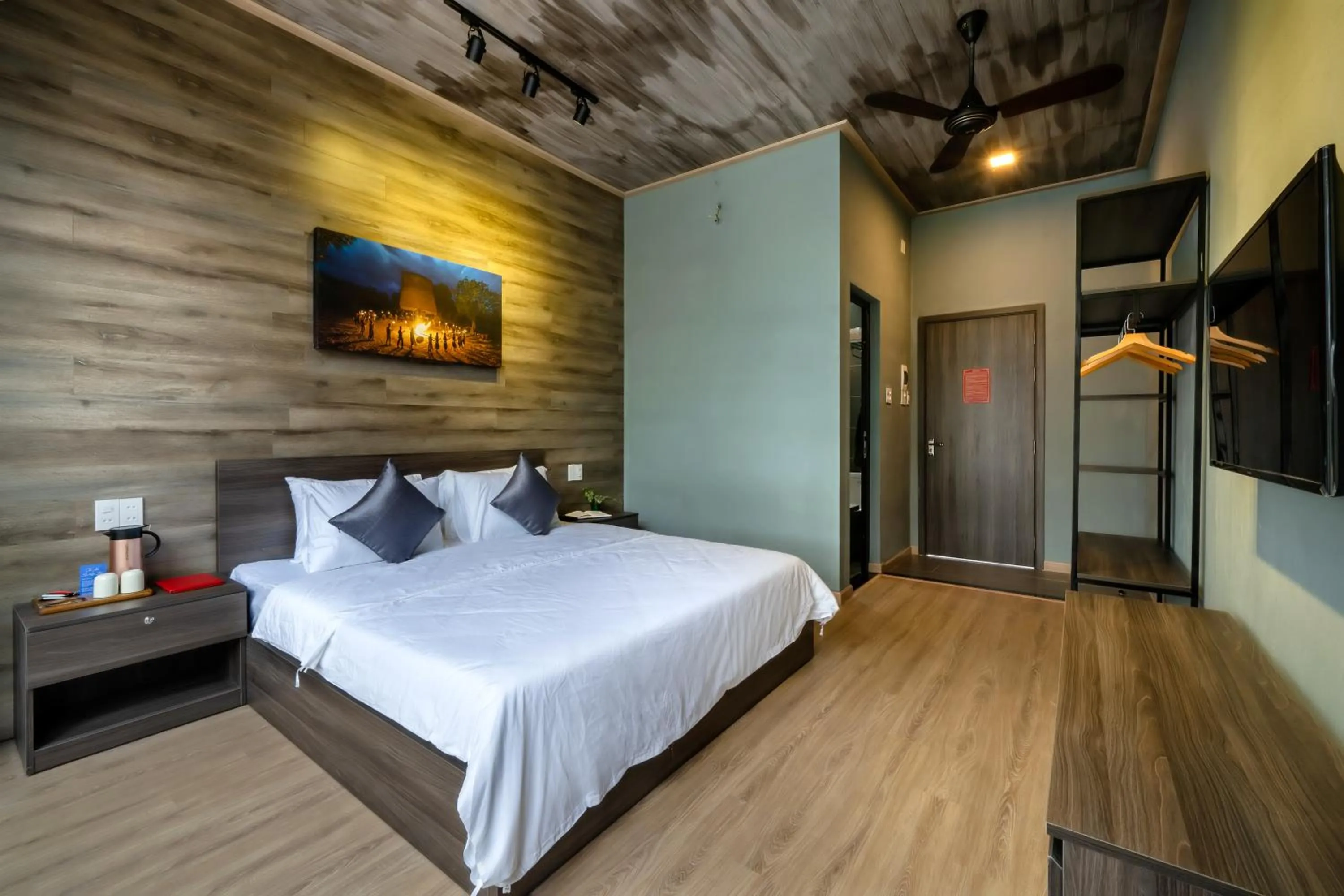 Bed in Bach Duong Hotel