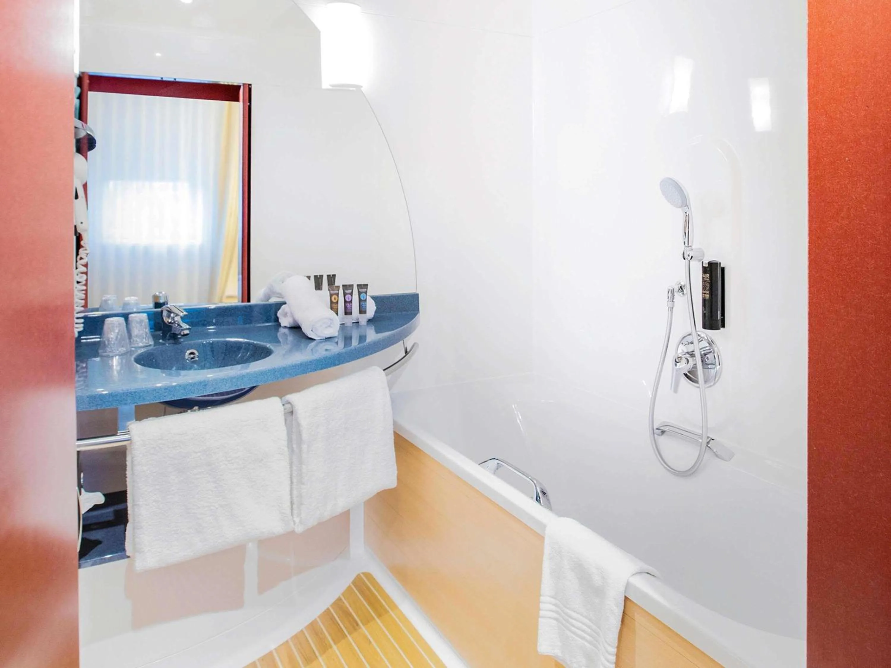 Bedroom in Novotel Suites Genève Aéroport