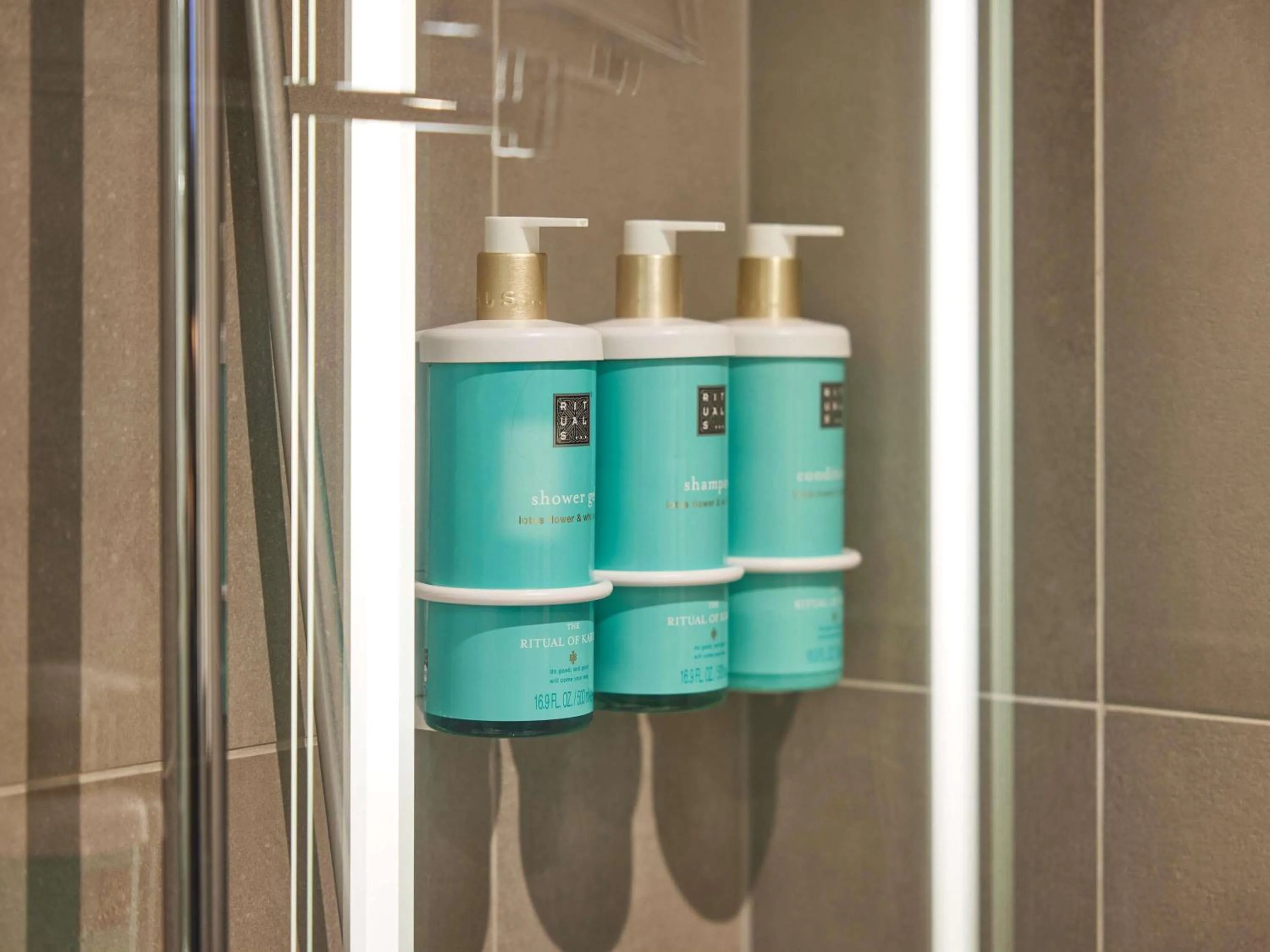 Bedroom in Novotel Suites Genève Aéroport