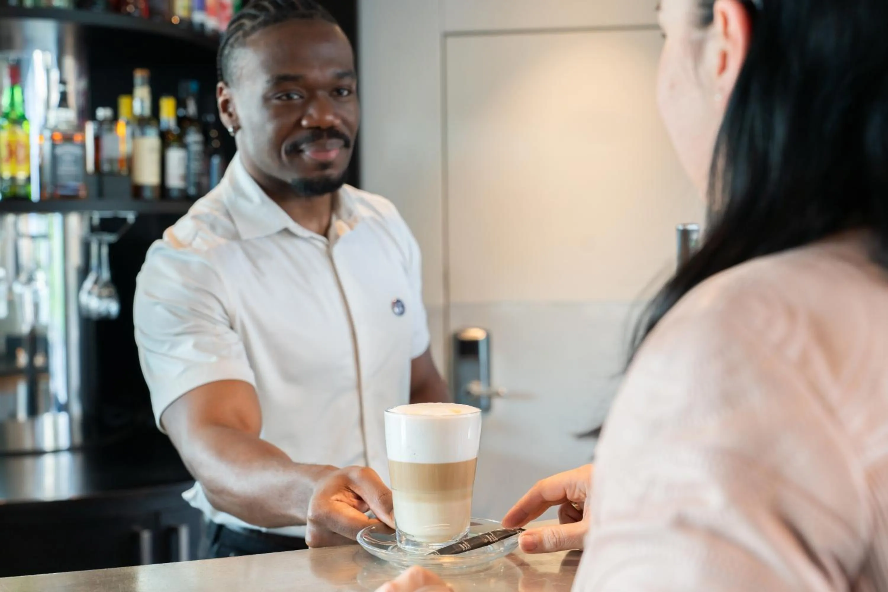 Lounge or bar in Novotel Suites Genève Aéroport