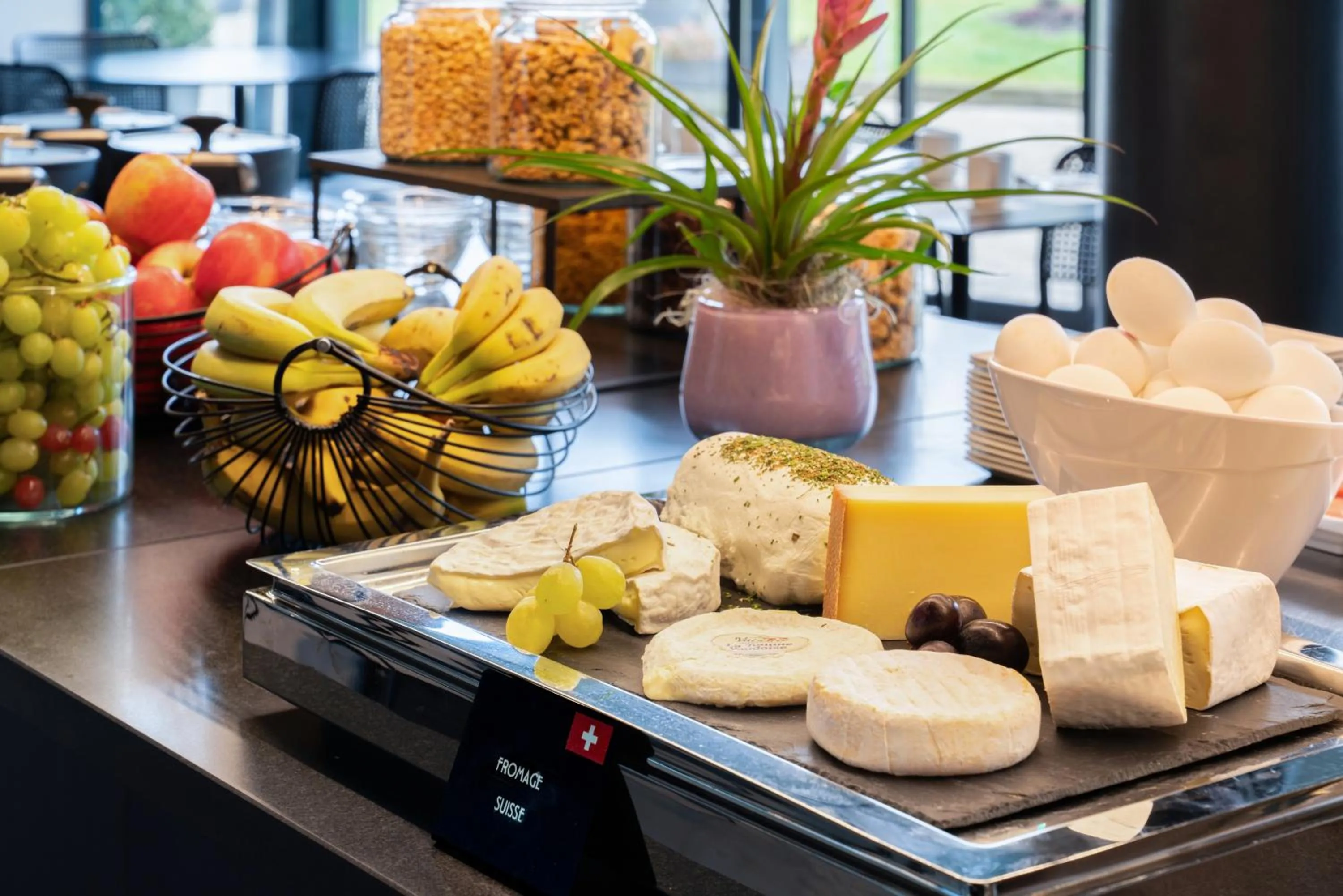 Breakfast in Novotel Suites Genève Aéroport