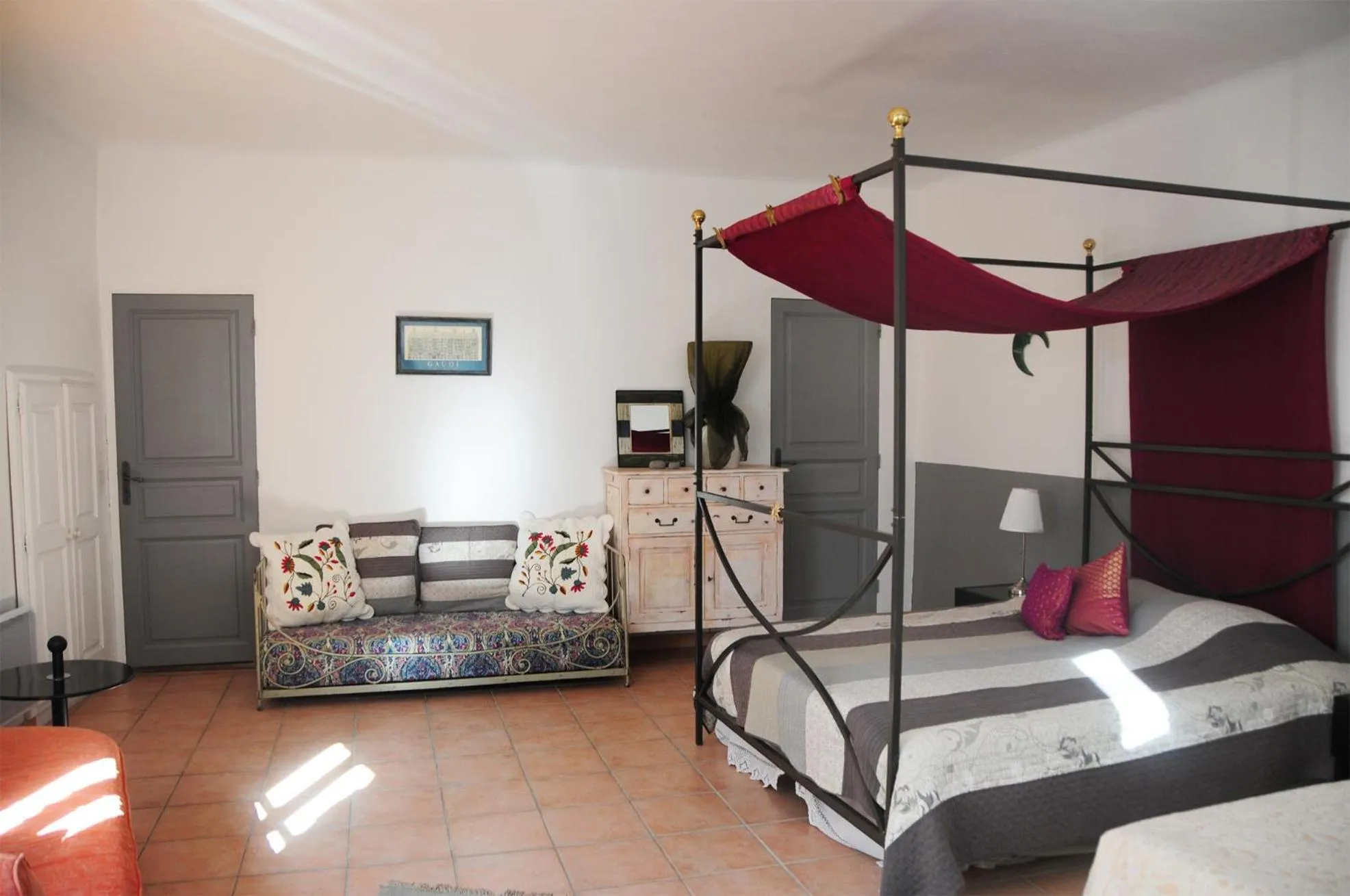 Bed in Orangerie de Cardet - Maison d'hôtes - B&B