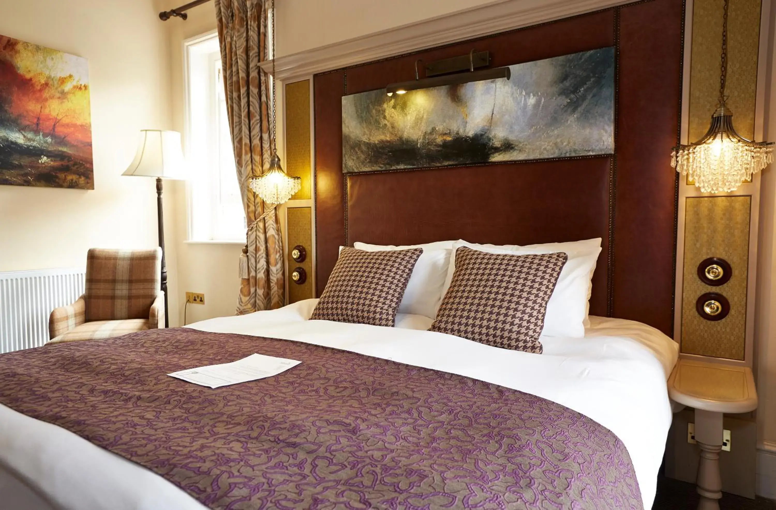 Double Room in Ryde Castle by Greene King Inns Double Room in Ryde Castle by Greene King Inns