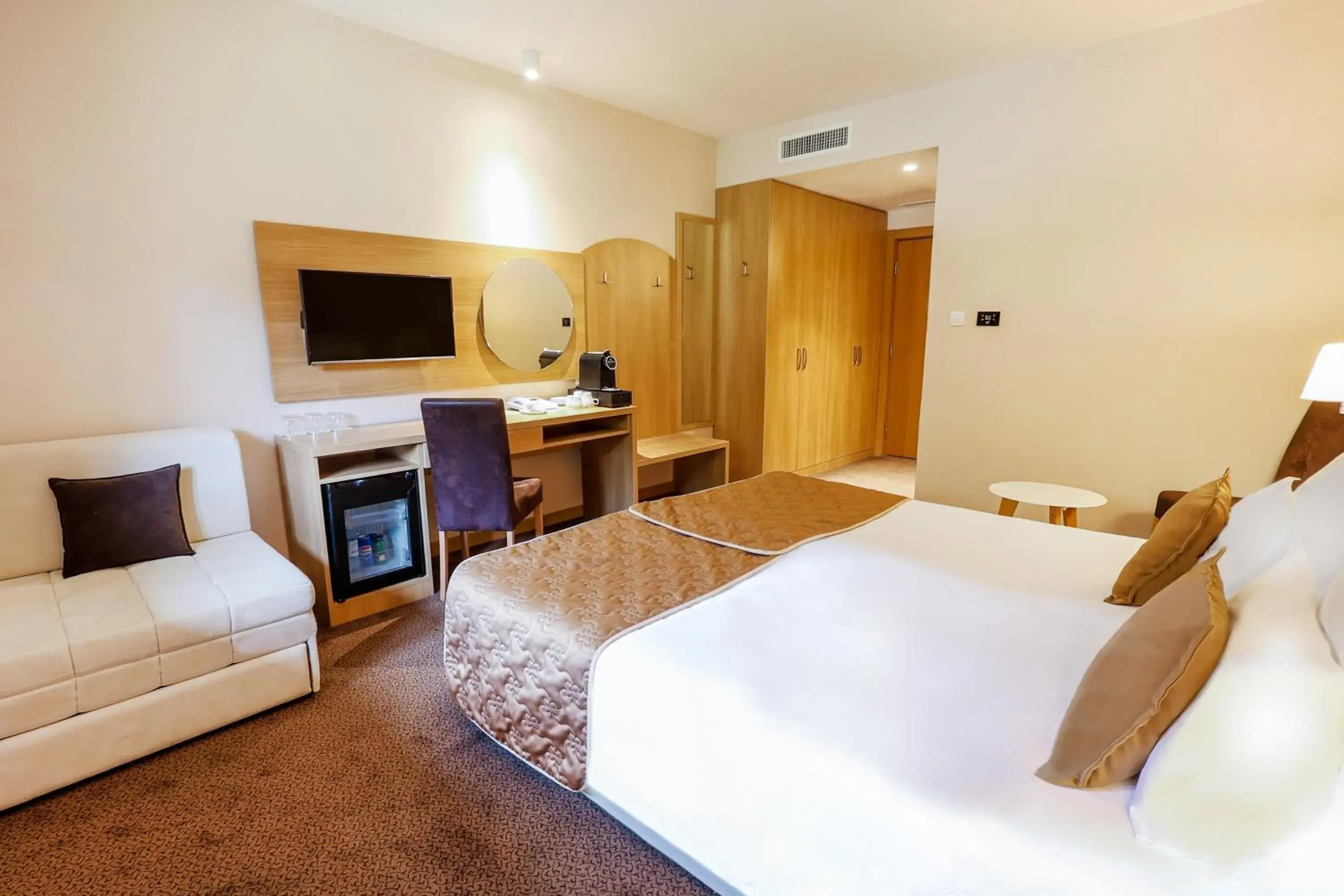 Superior Double or Twin Room - single occupancy in Etno Naselje Vrdnička kula Superior Double or Twin Room - single occupancy in Etno Naselje Vrdnička kula