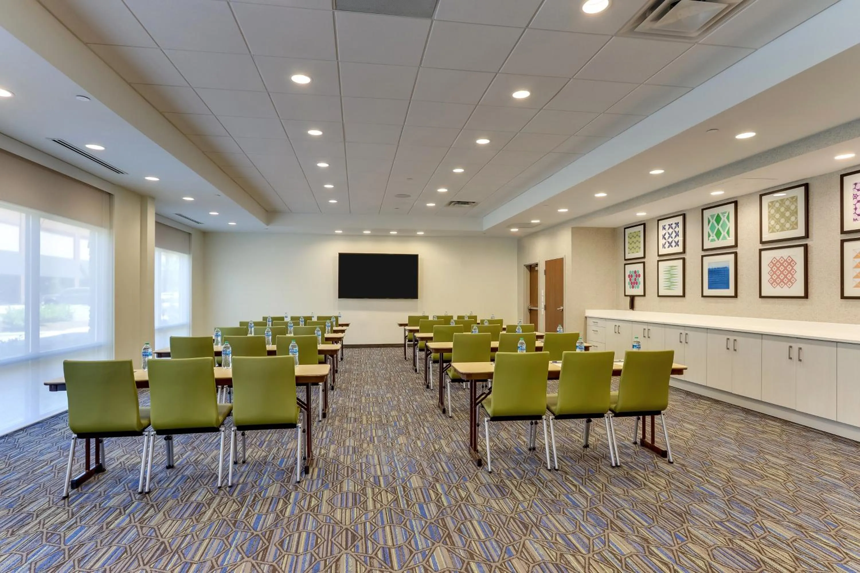 Meeting/conference room in Holiday Inn Express & Suites - Winston - Salem SW - Clemmons by IHG