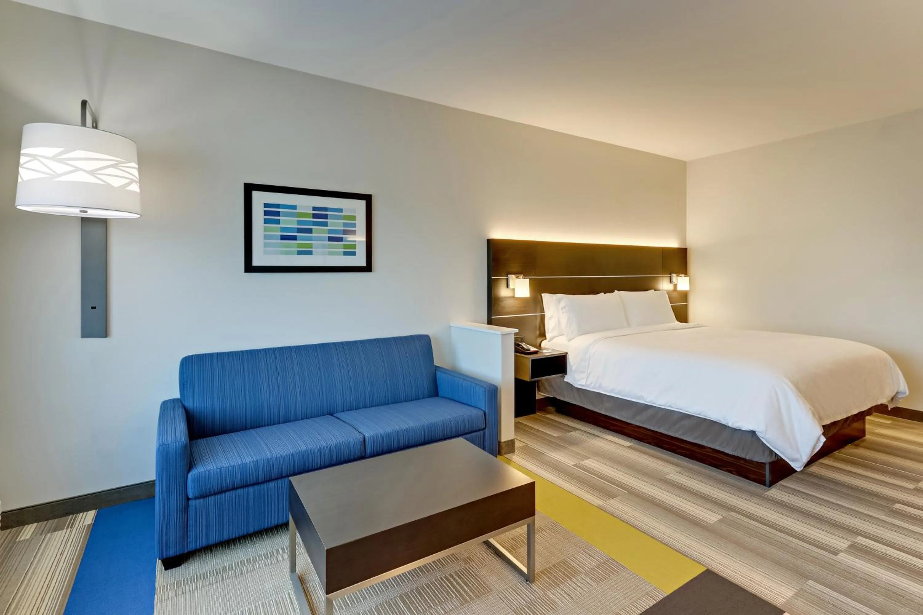 Bedroom, Bed in Holiday Inn Express & Suites - Winston - Salem SW - Clemmons by IHG