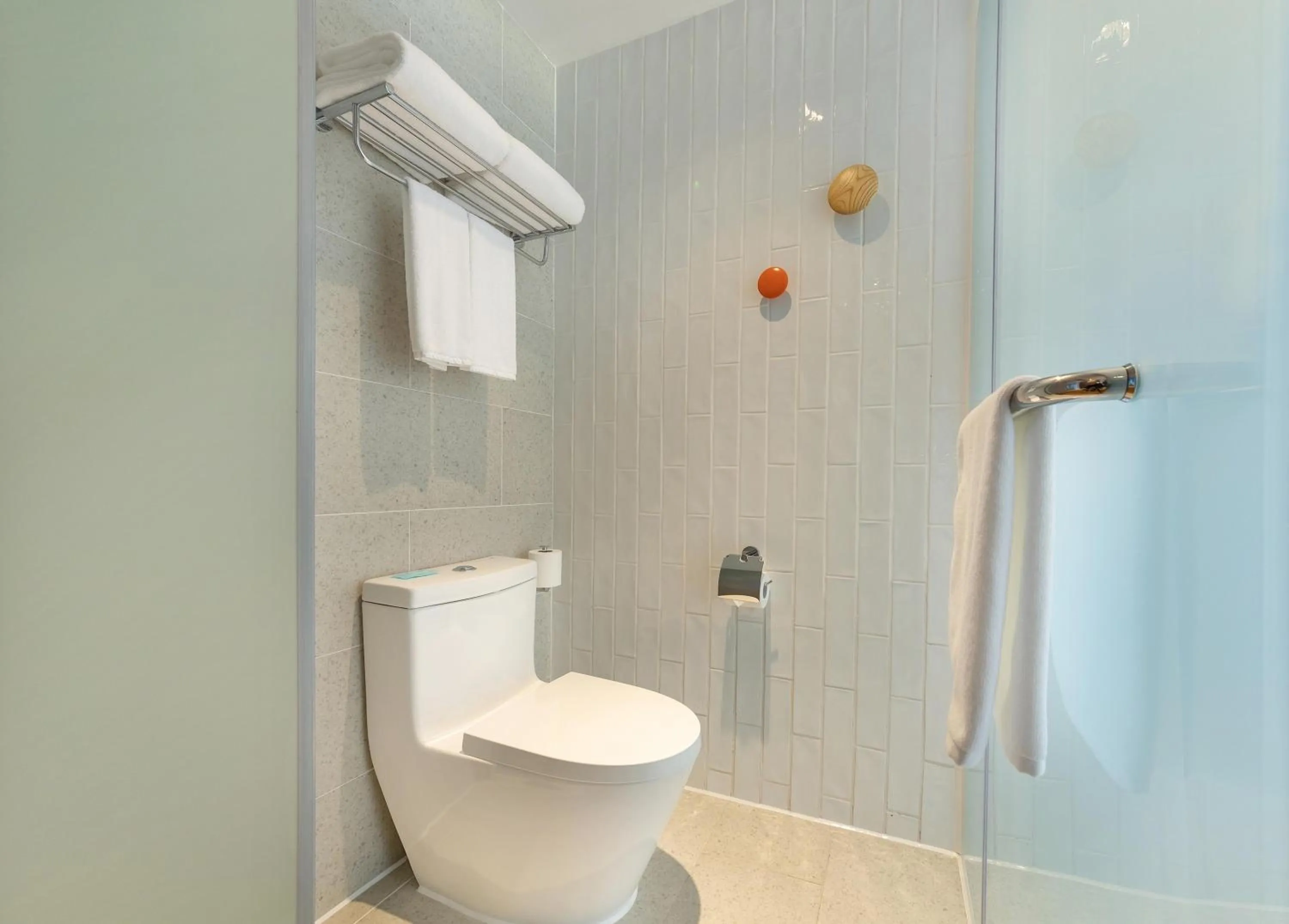 Toilet in Holiday Inn Express Xiamen Tongan by IHG