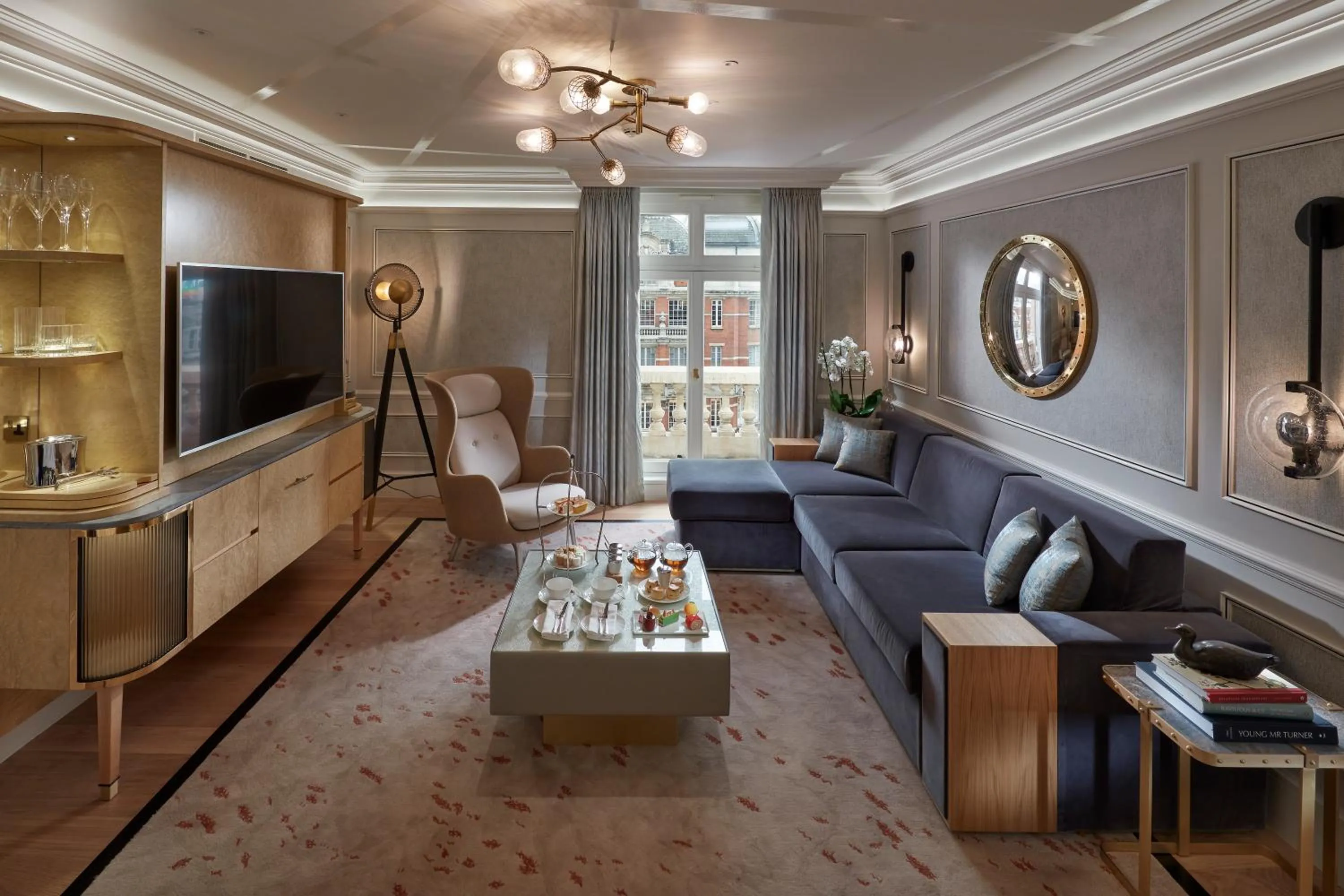 Living room in Mandarin Oriental Hyde Park, London
