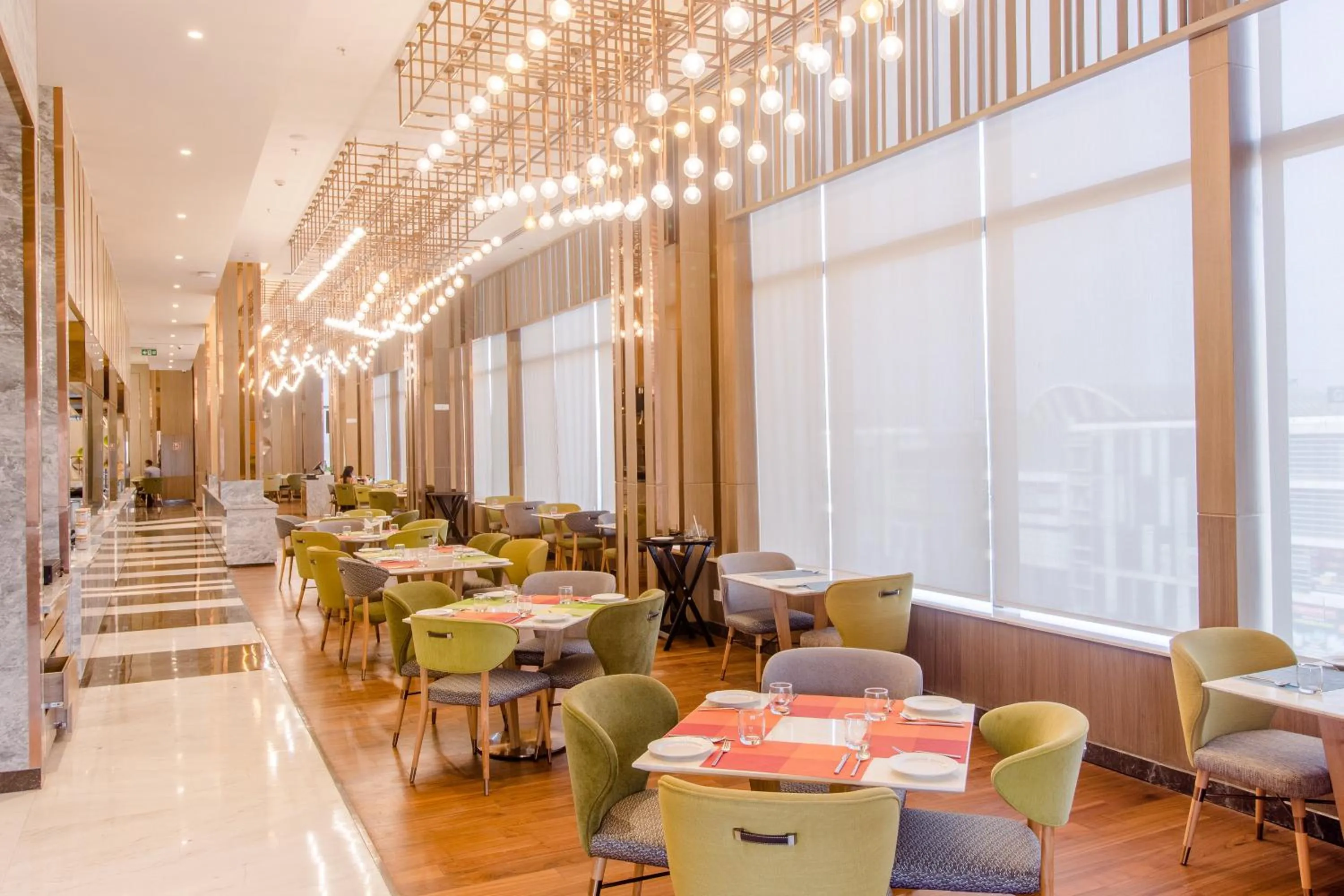 Restaurant/places to eat in Holiday Inn Chandigarh Zirakpur by IHG