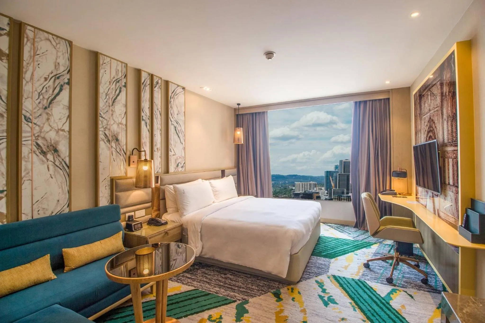 Photo of the whole room, Bed in Holiday Inn Chandigarh Zirakpur by IHG