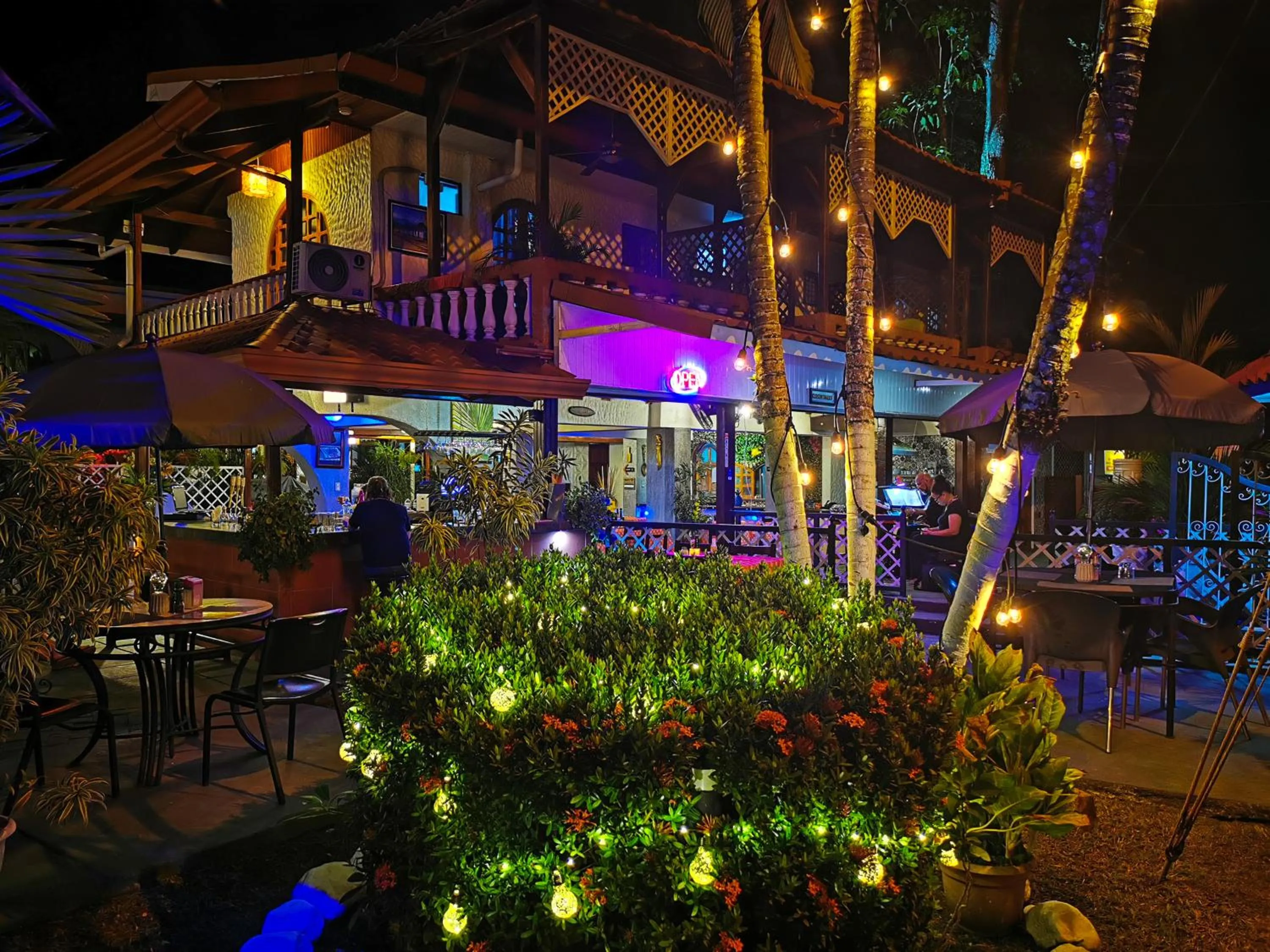 Restaurant/places to eat in Hotel Villabosque Eco Boutique