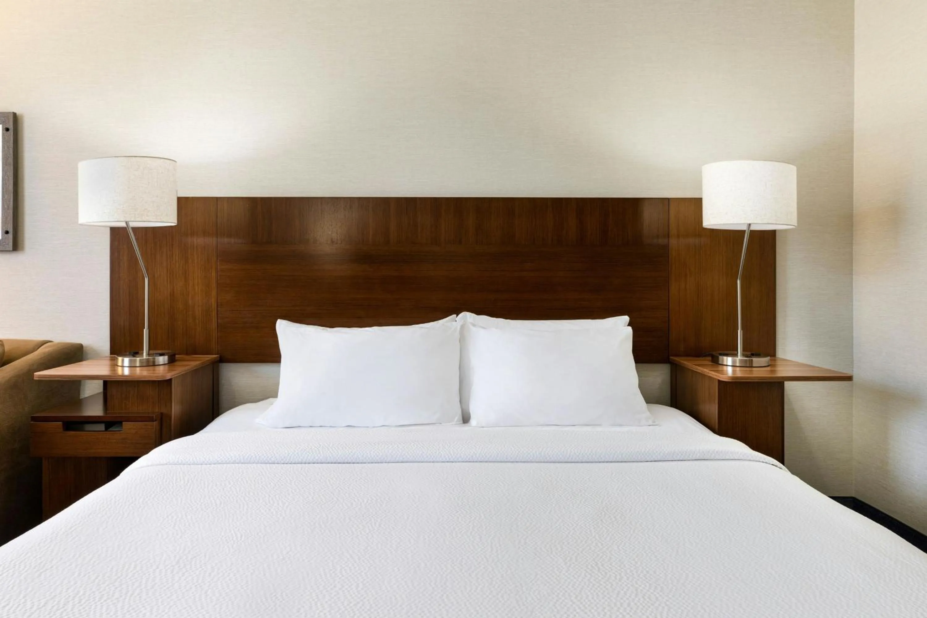 Photo of the whole room, Bed in Fairfield Inn & Suites by Marriott Wentzville