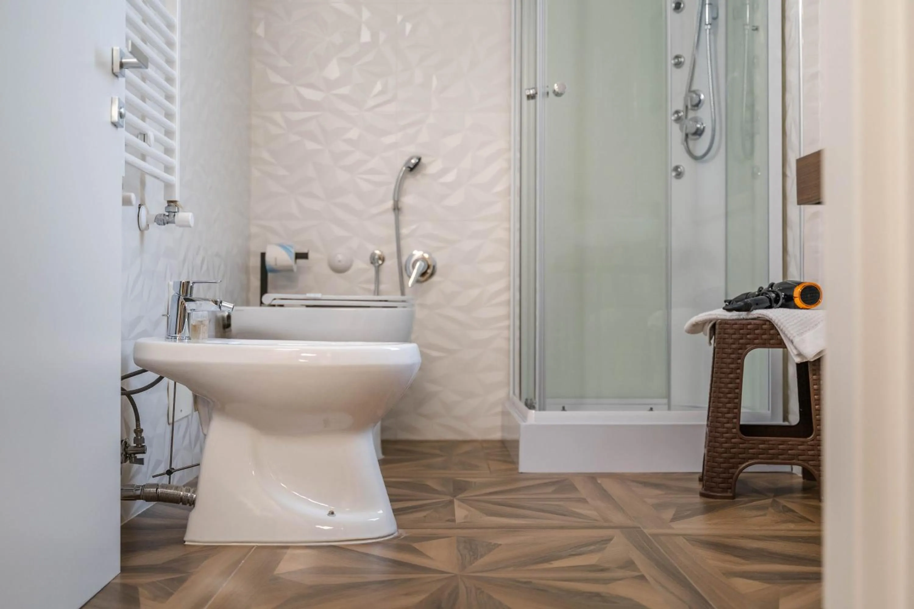 Bathroom in Kairos Hotel