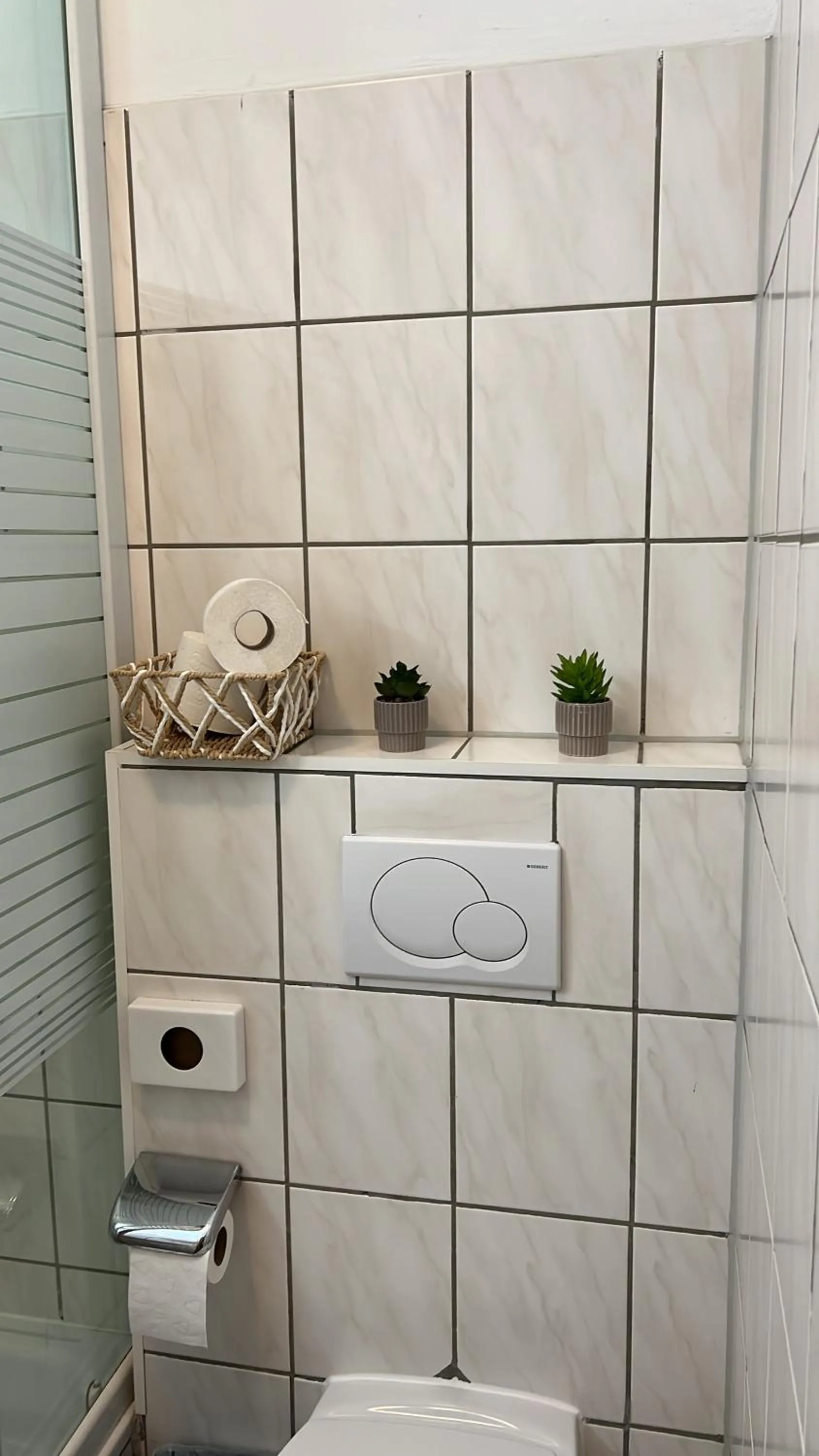 Toilet in Hotel Falk