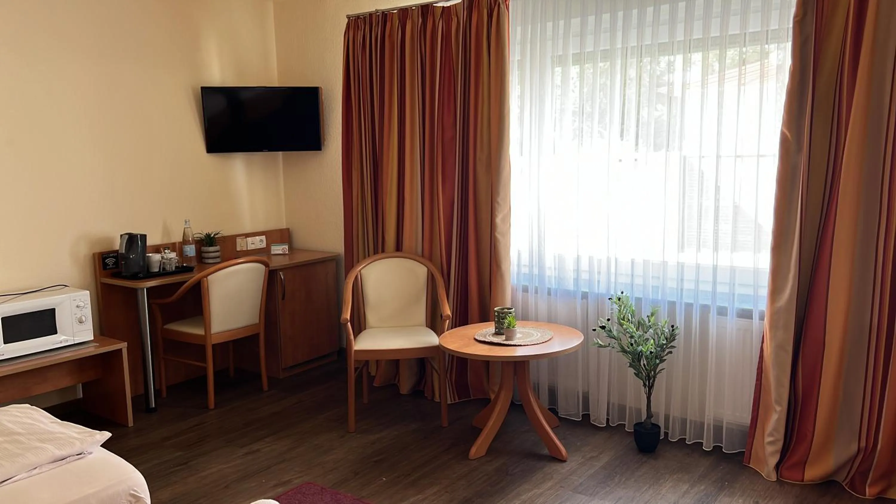 TV and multimedia in Hotel Falk