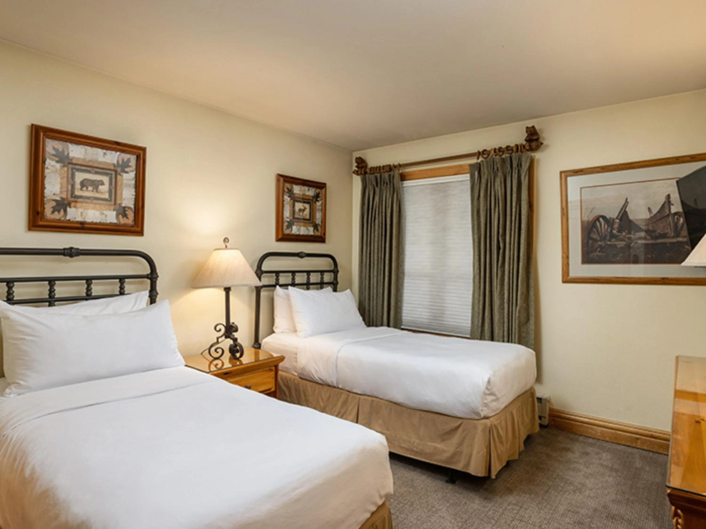 Bedroom, Bed in Montaneros in Vail