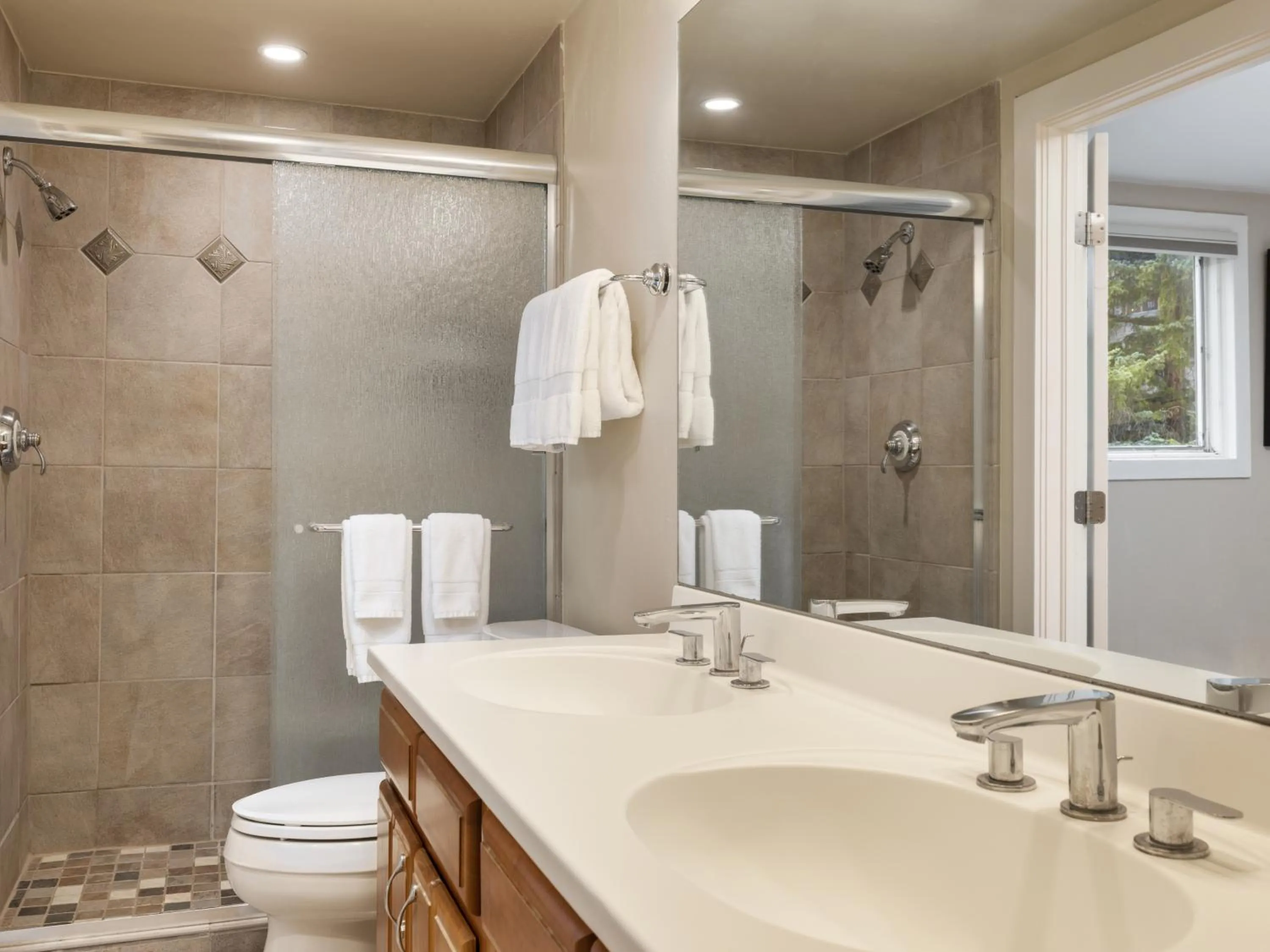 Bathroom in Montaneros in Vail