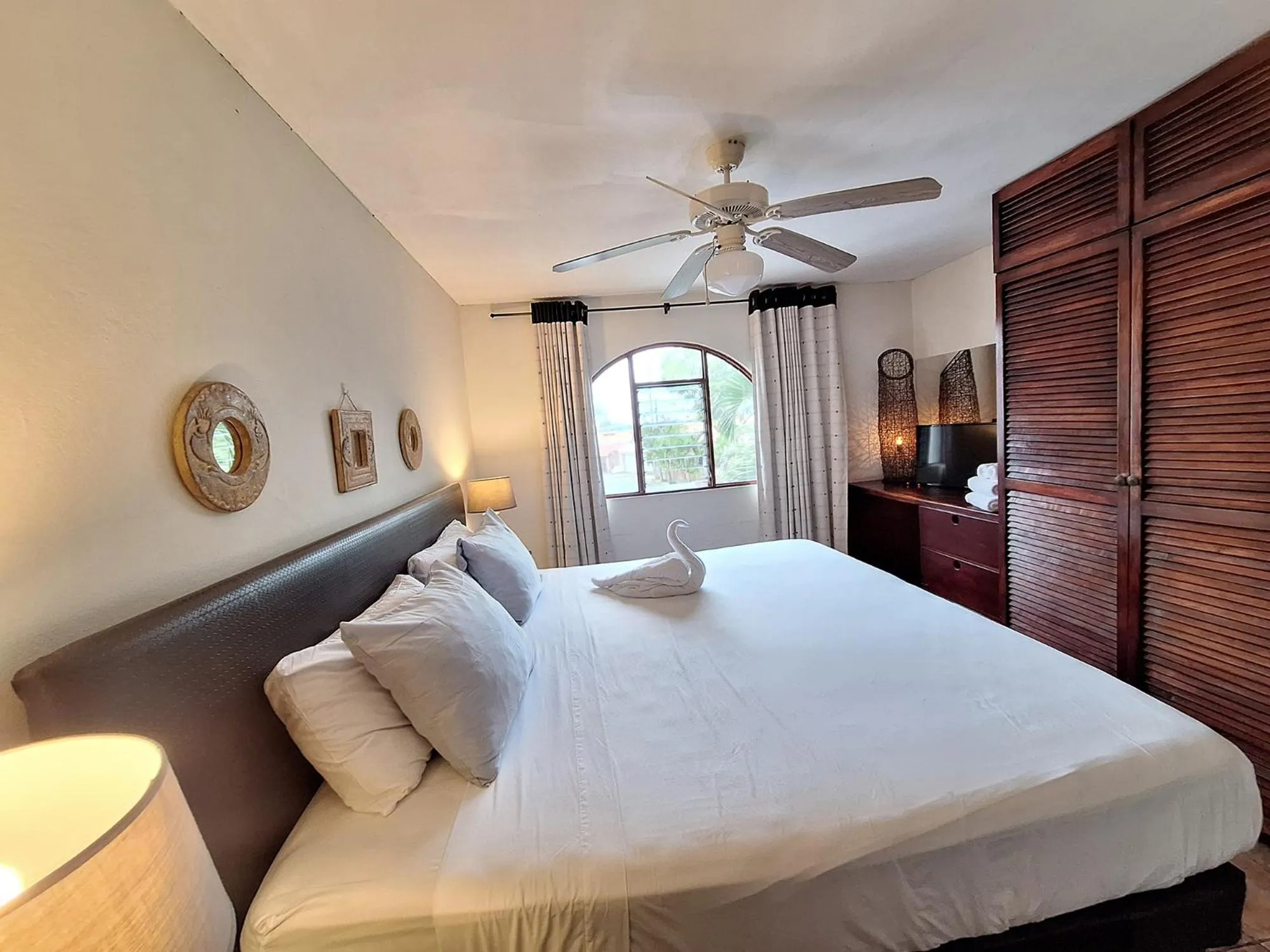 Bed in Colours Oasis Resort ADULT ONLY