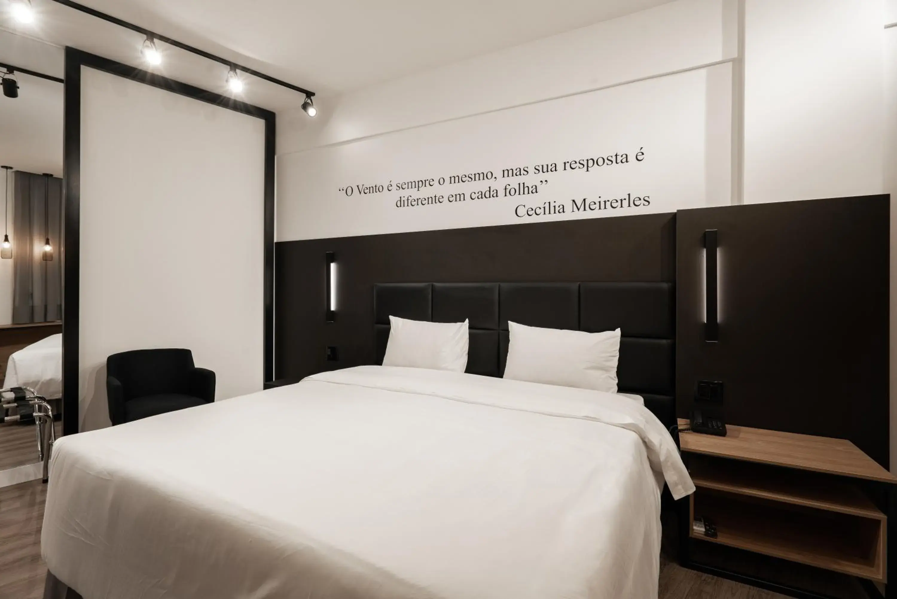 Superior Suite - single occupancy in Slaviero Chapecó - Pet Friendly - Próximo a EFAPI Superior Suite - single occupancy in Slaviero Chapecó - Pet Friendly - Próximo a EFAPI