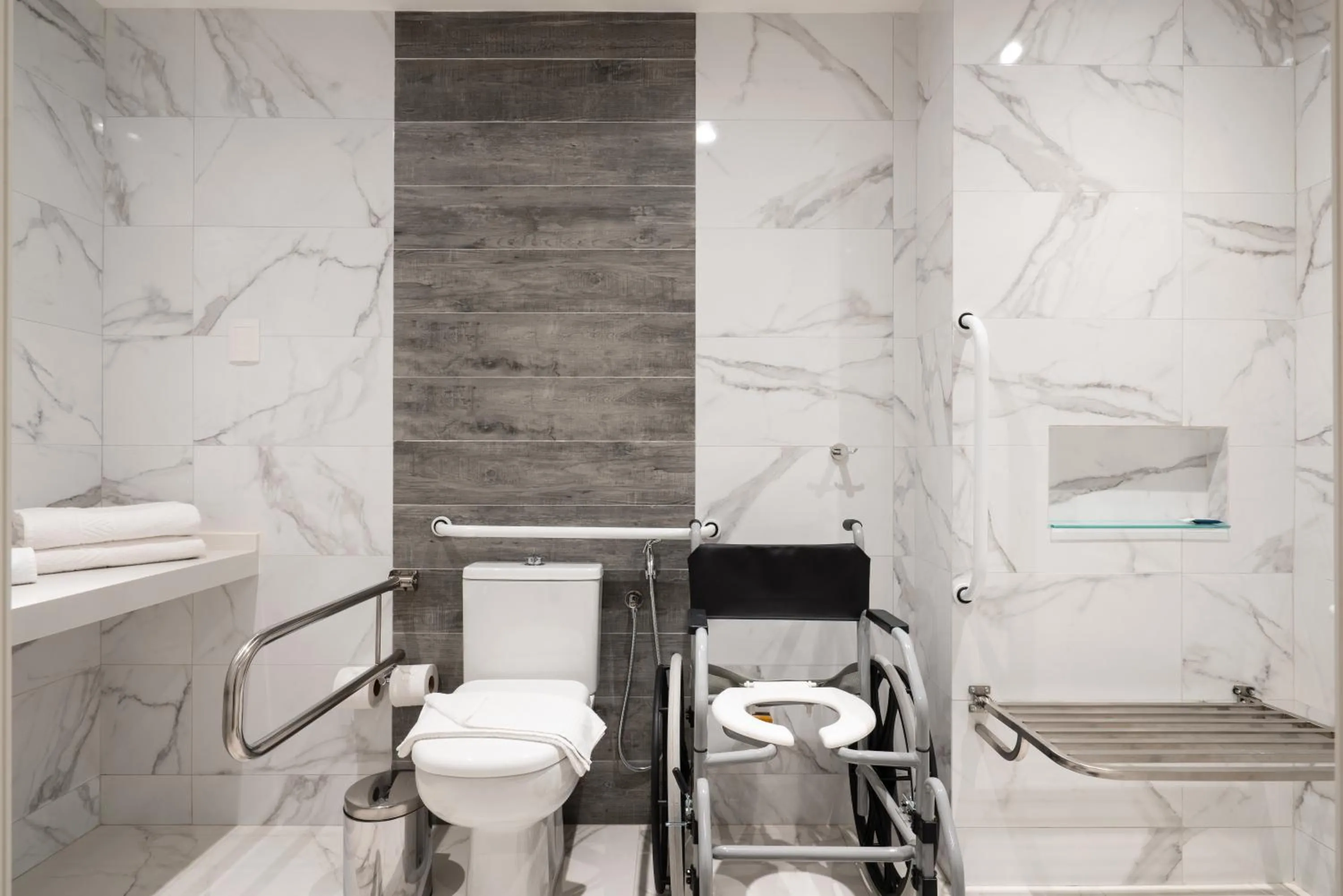 Toilet in Slaviero Chapecó - Pet Friendly - Próximo a EFAPI