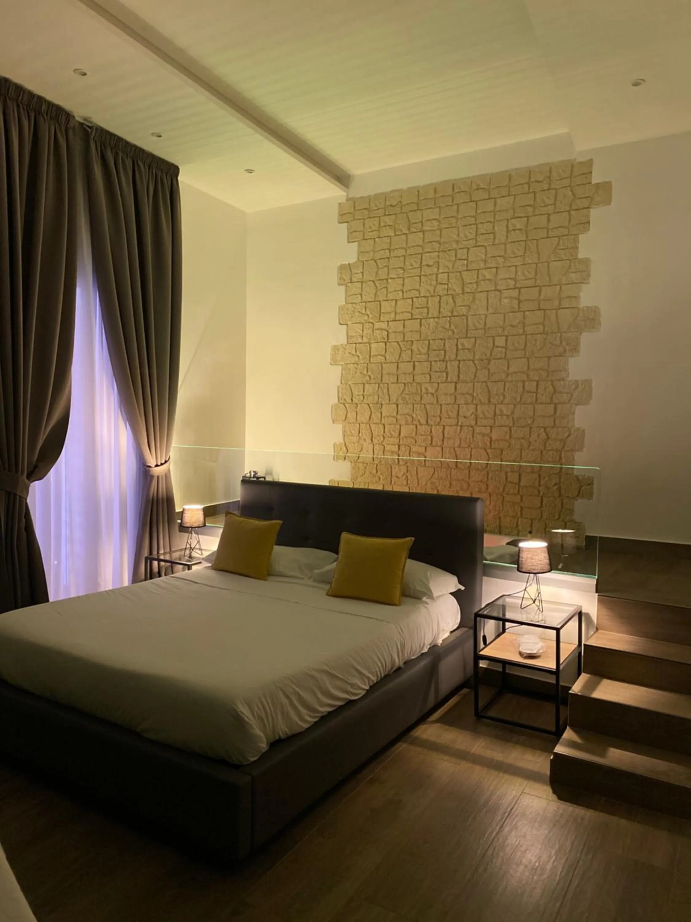 Photo of the whole room, Bed in Salotto Toledo