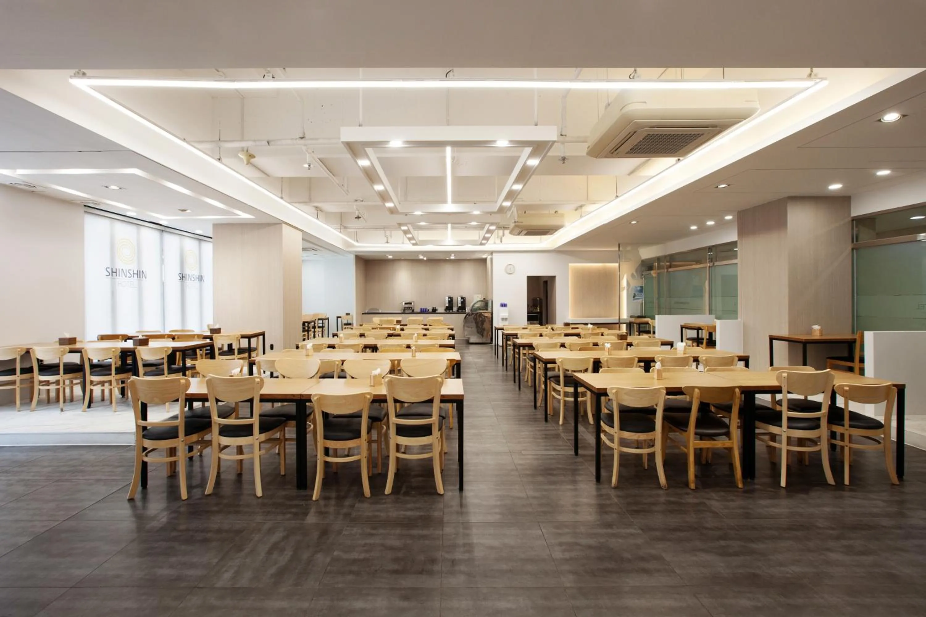 Restaurant/places to eat in Shin Shin Hotel Jeju Ocean