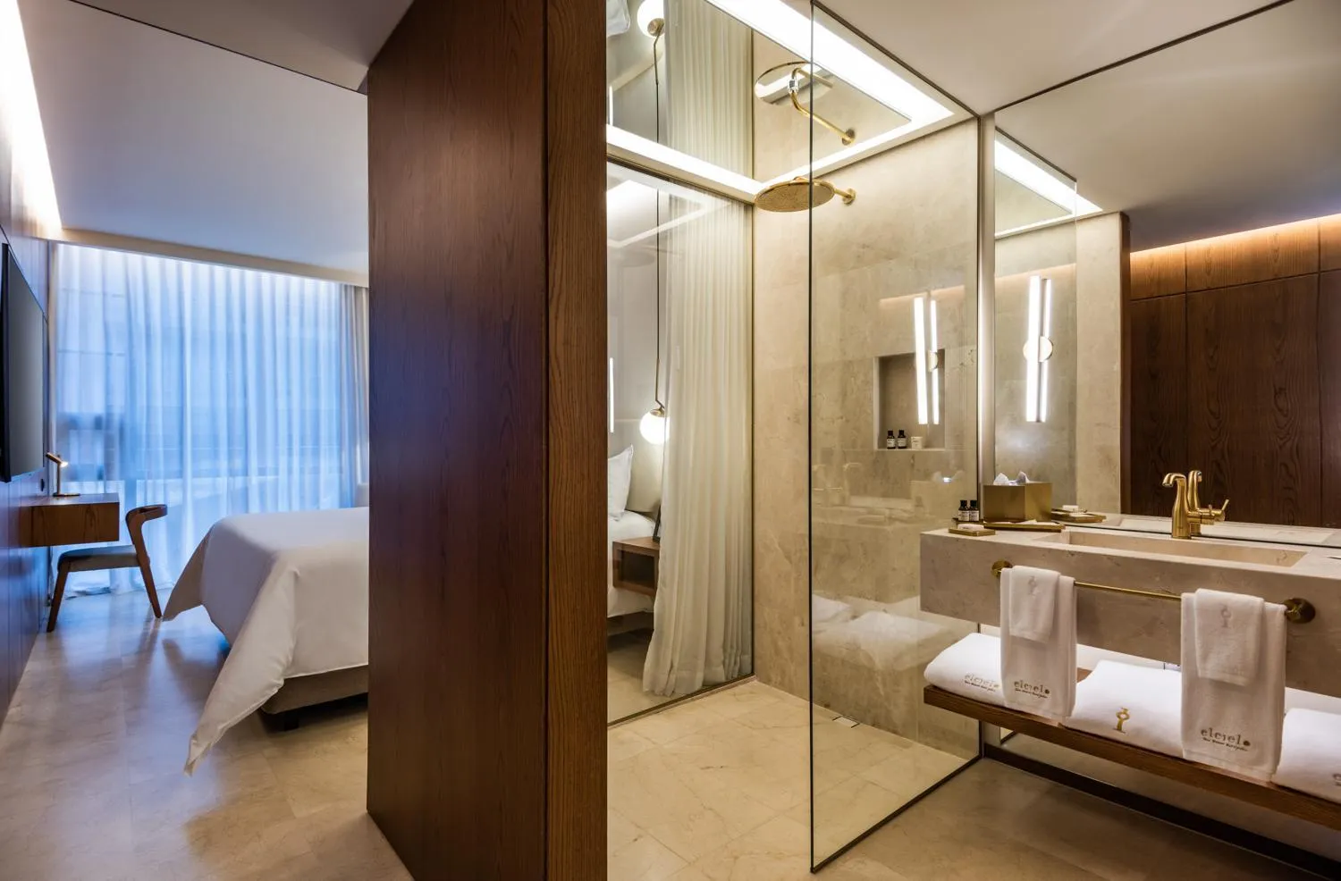 Bathroom, Bed in Elcielo Hotel Luxury Medellin
