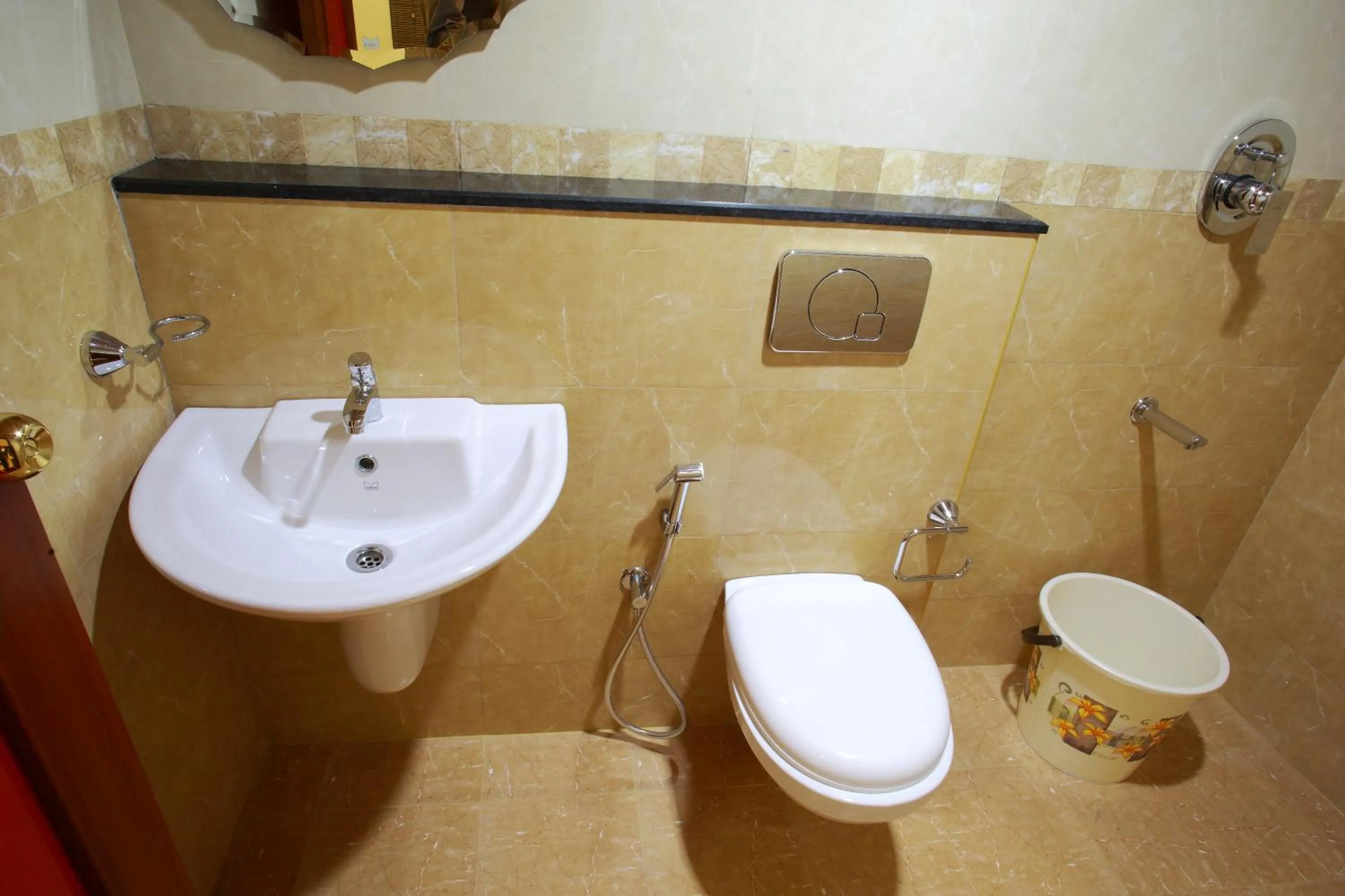 Toilet in Phils' Residency & Banquets