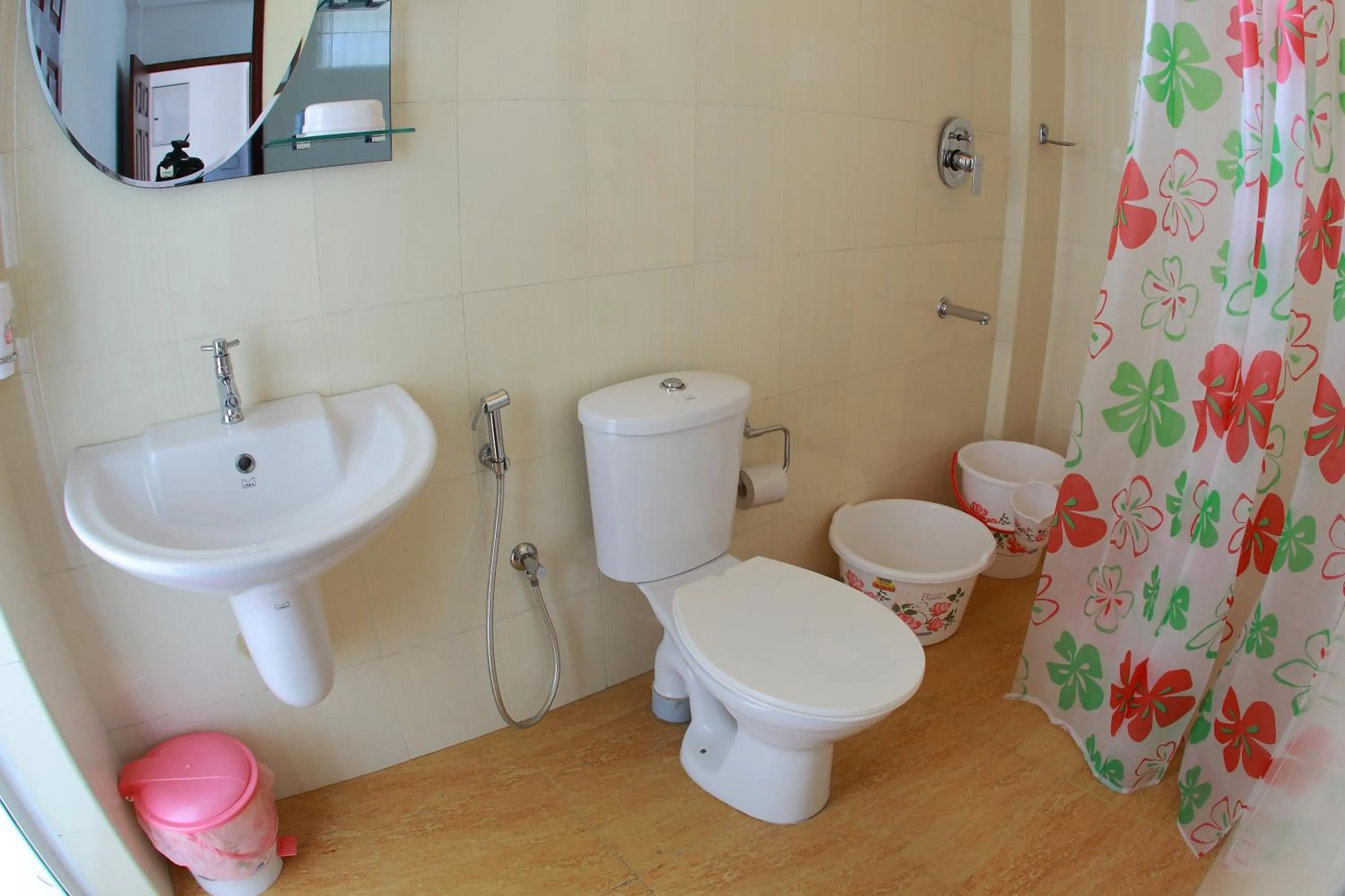 Bathroom in Phils' Residency & Banquets
