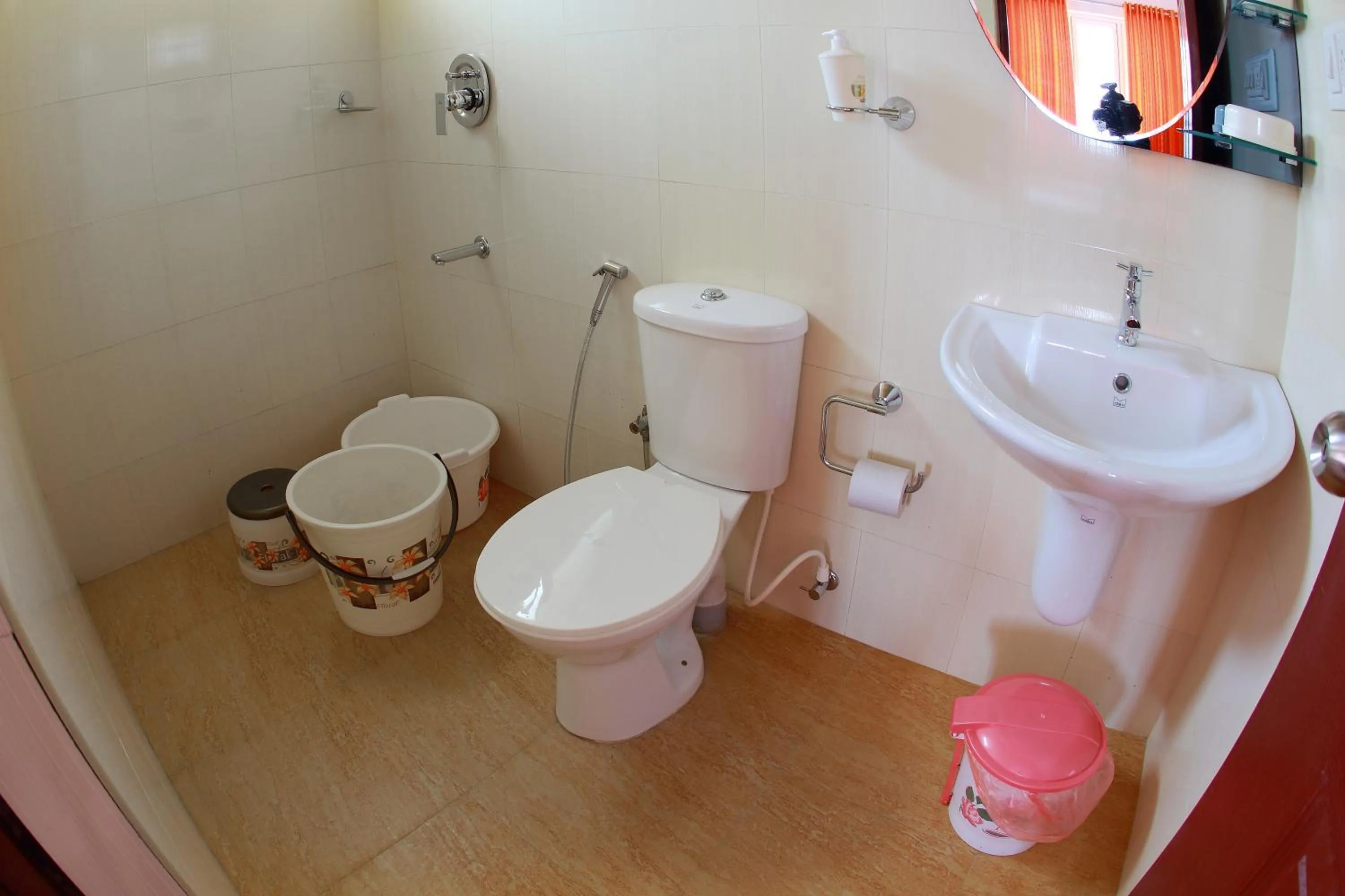 Bathroom in Phils' Residency & Banquets