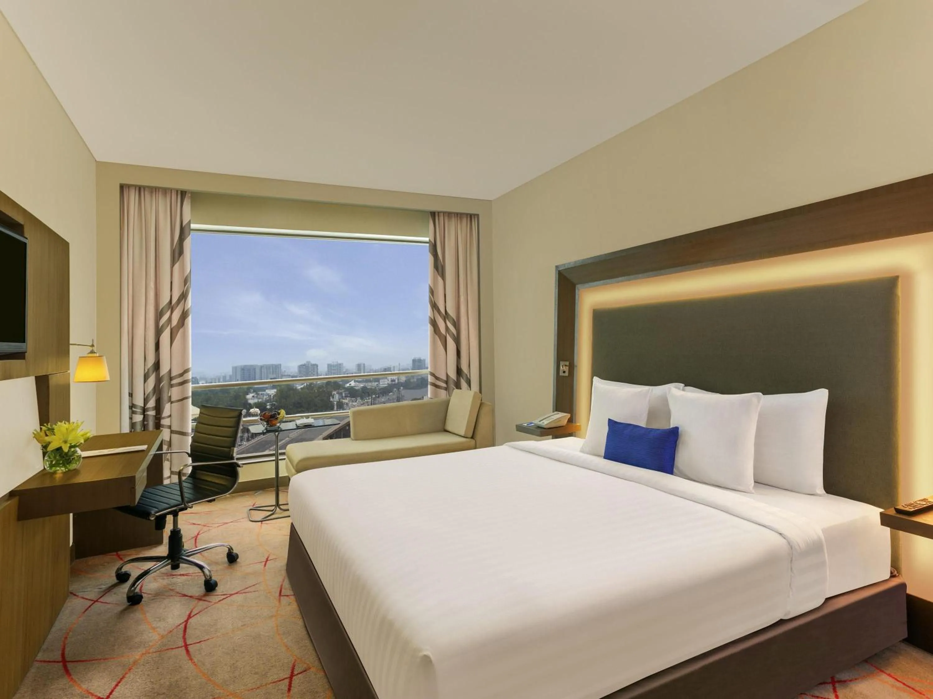 Bedroom, Bed in Novotel Ahmedabad