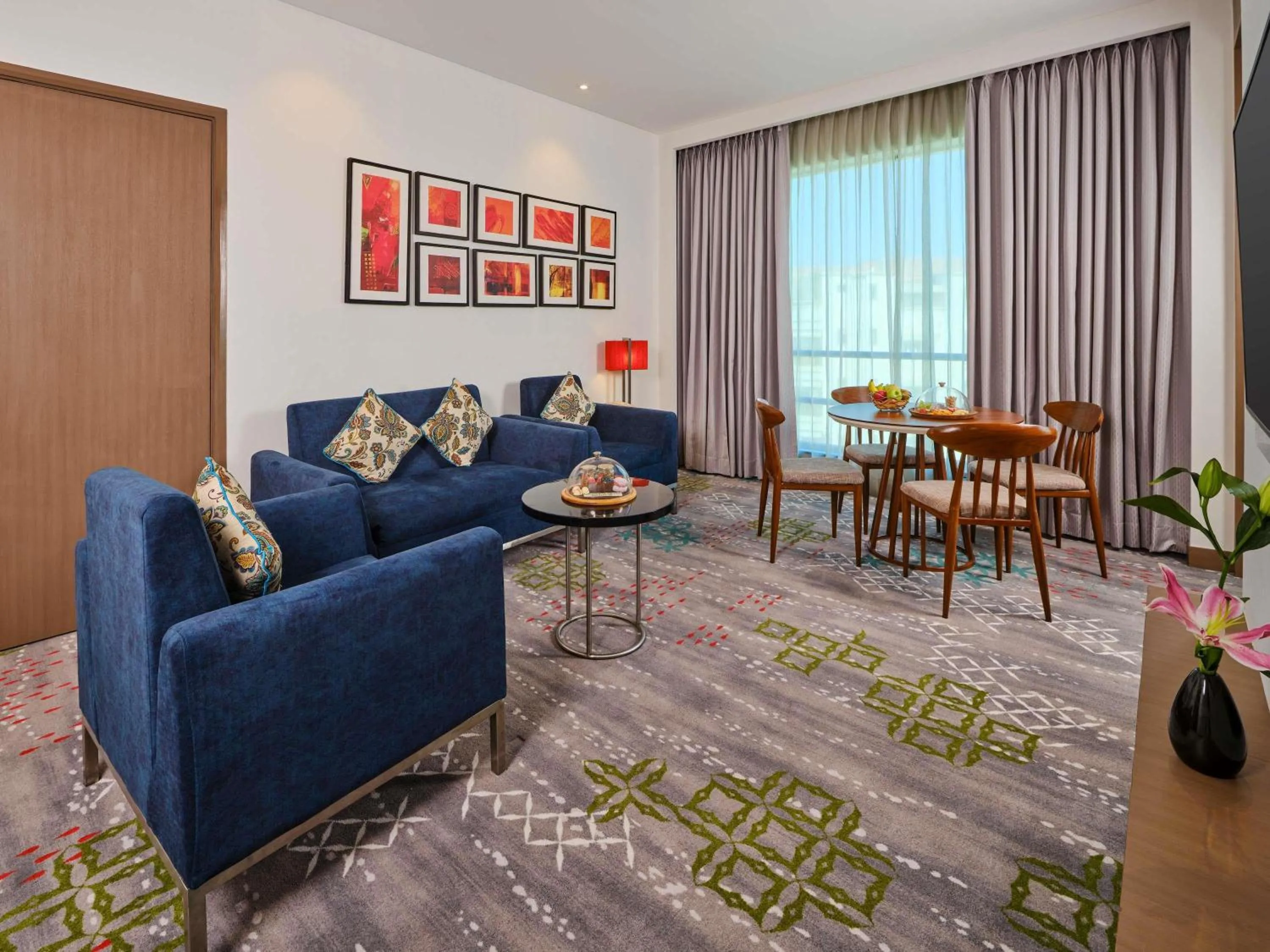 Bedroom in Novotel Ahmedabad