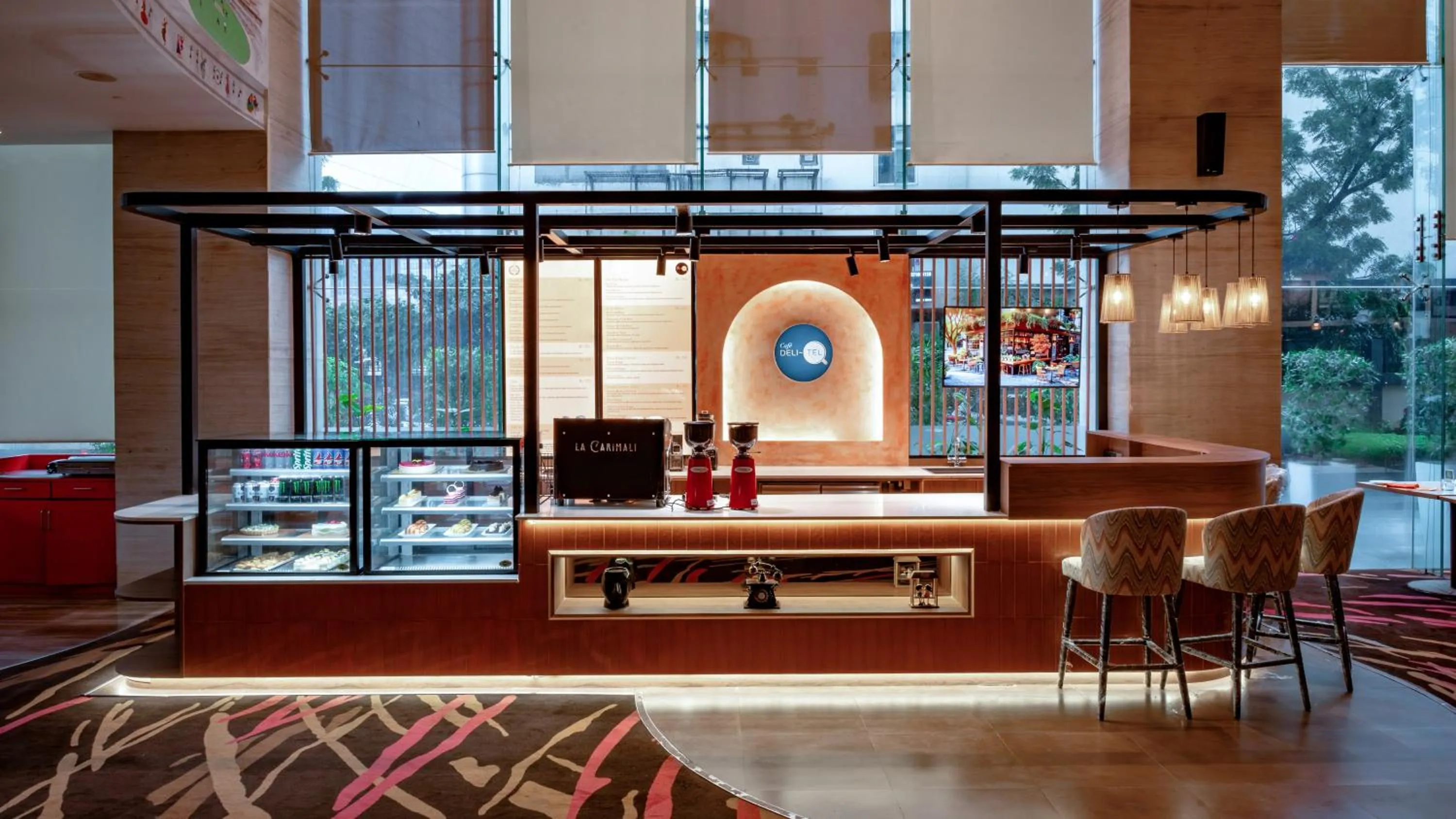 Restaurant/places to eat in Novotel Ahmedabad