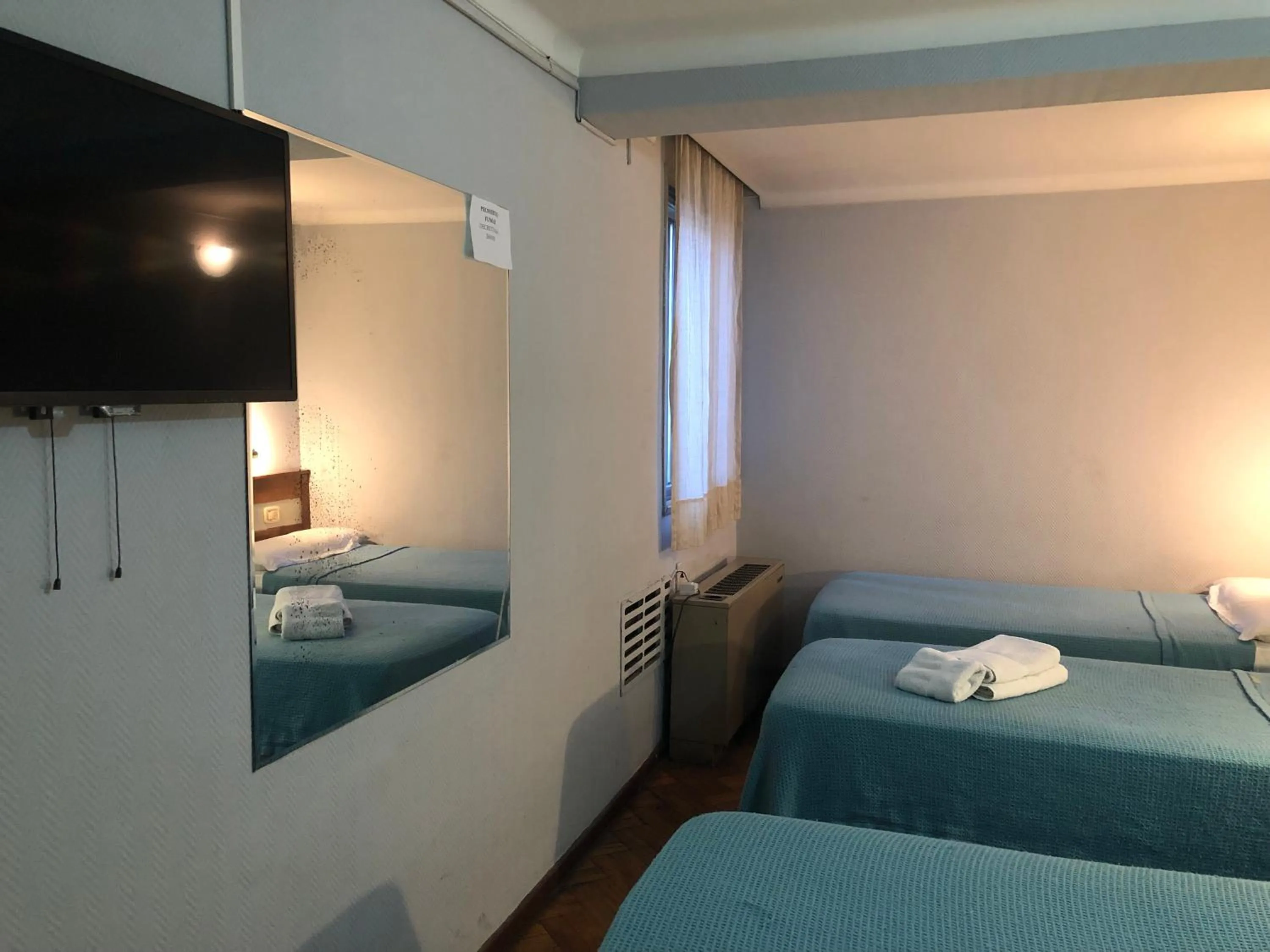 Bed in Palace Hotel Mendoza