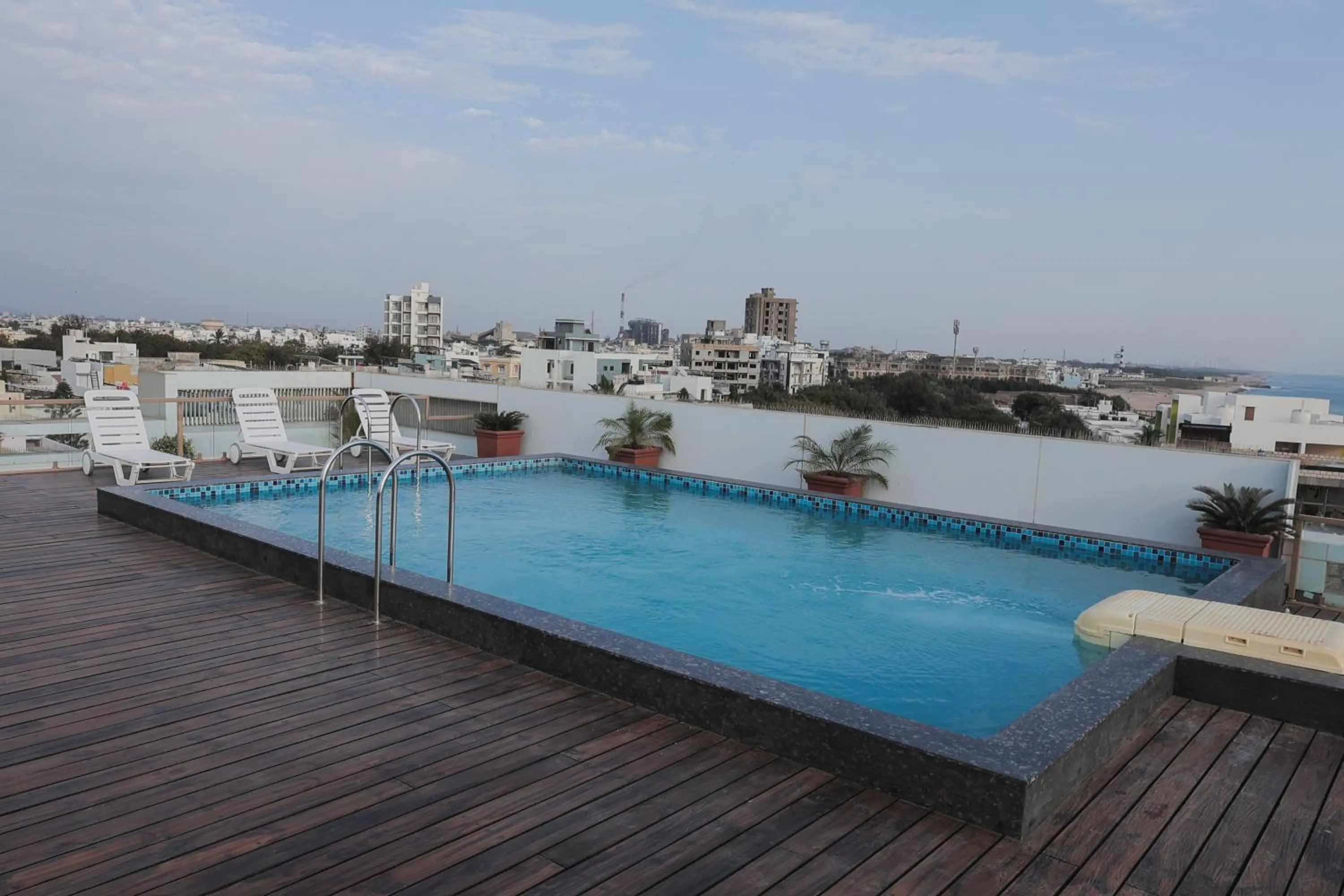 Swimming pool in Lords Inn Porbandar