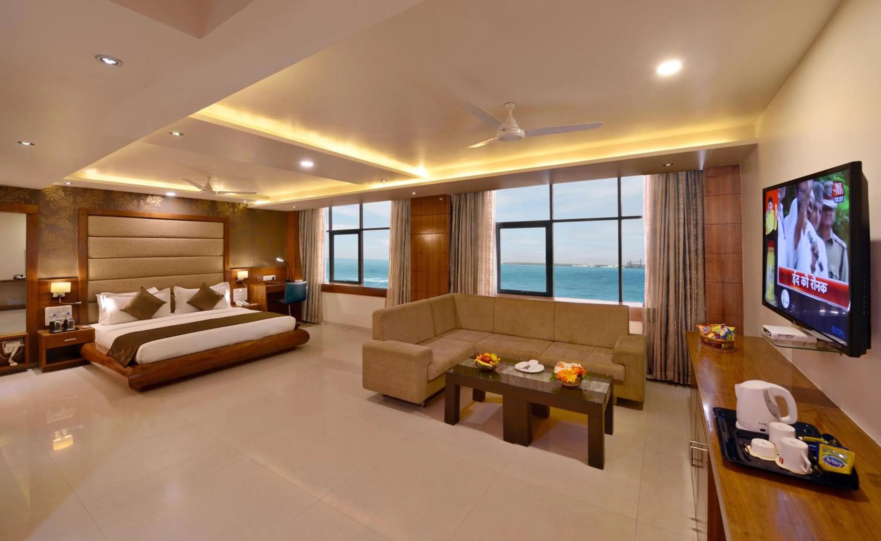 Living room, Bed in Lords Inn Porbandar