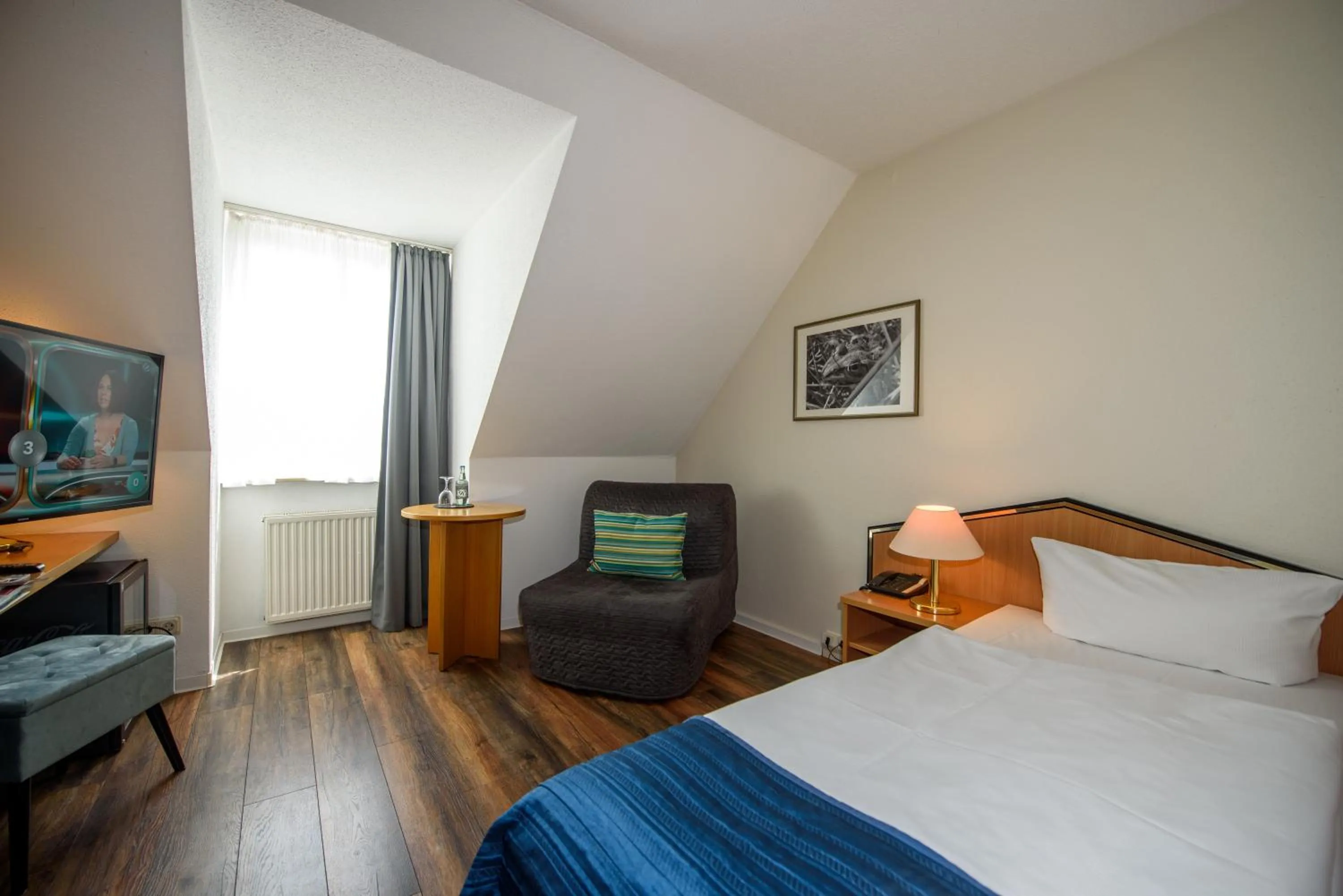 Photo of the whole room, Bed in Residenz Hotel Leipzig